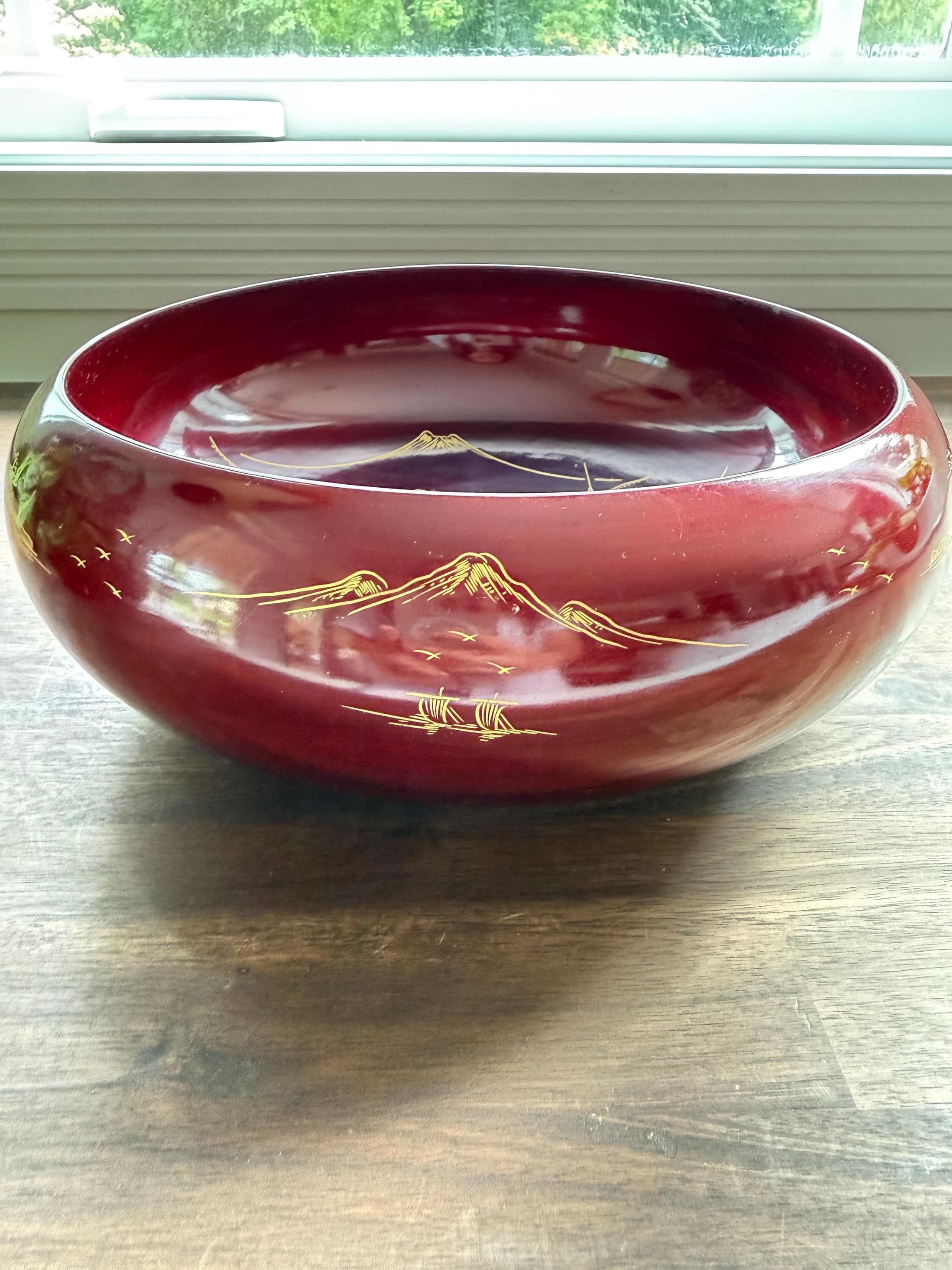 Vintage Japanese Red Lacquerware Salad Bowl Set Mt Fuji Gold Hand Painted 8 Pieces - Thumbnail 6