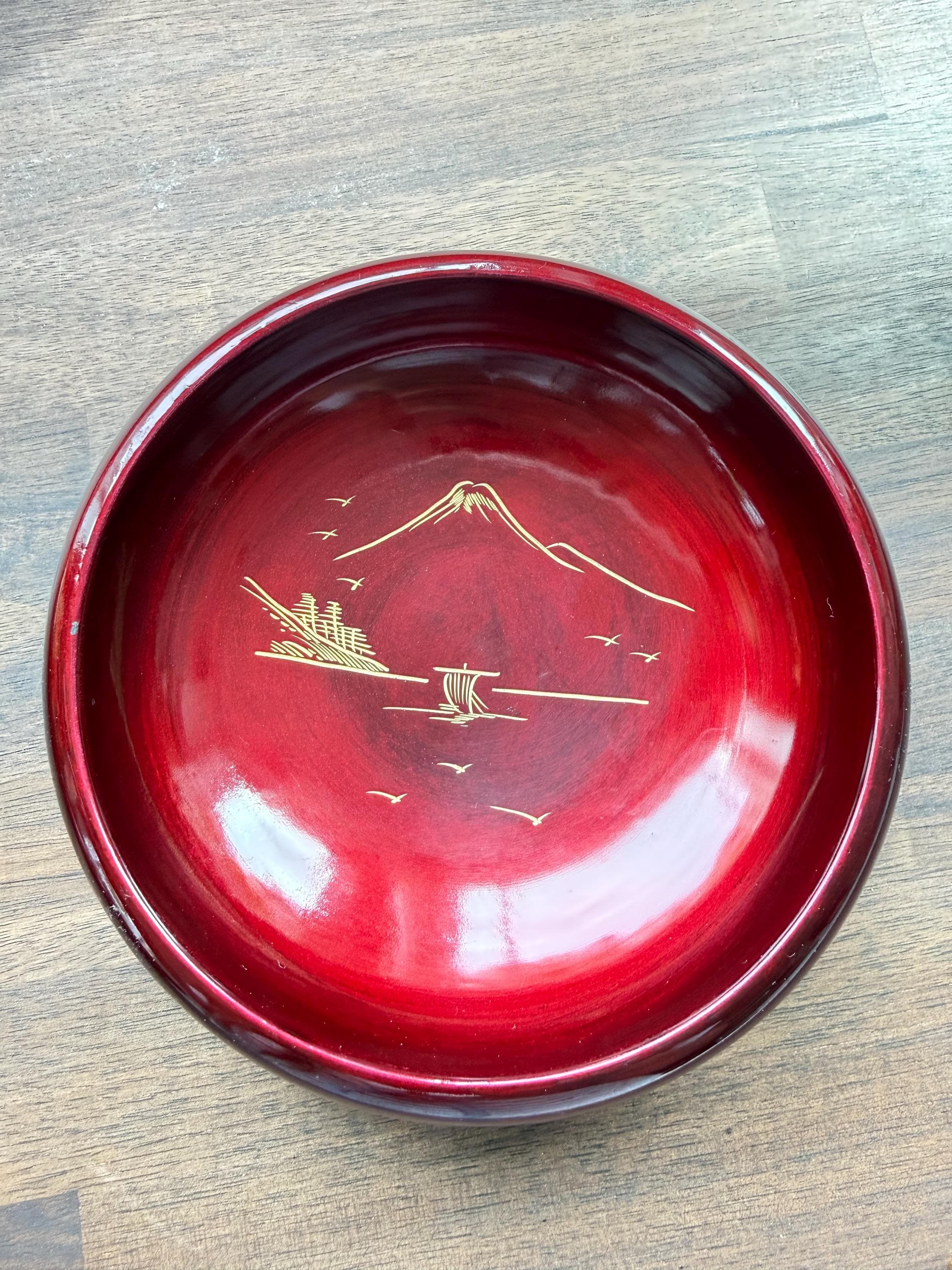Vintage Japanese Red Lacquerware Salad Bowl Set Mt Fuji Gold Hand Painted 8 Pieces - Thumbnail 12