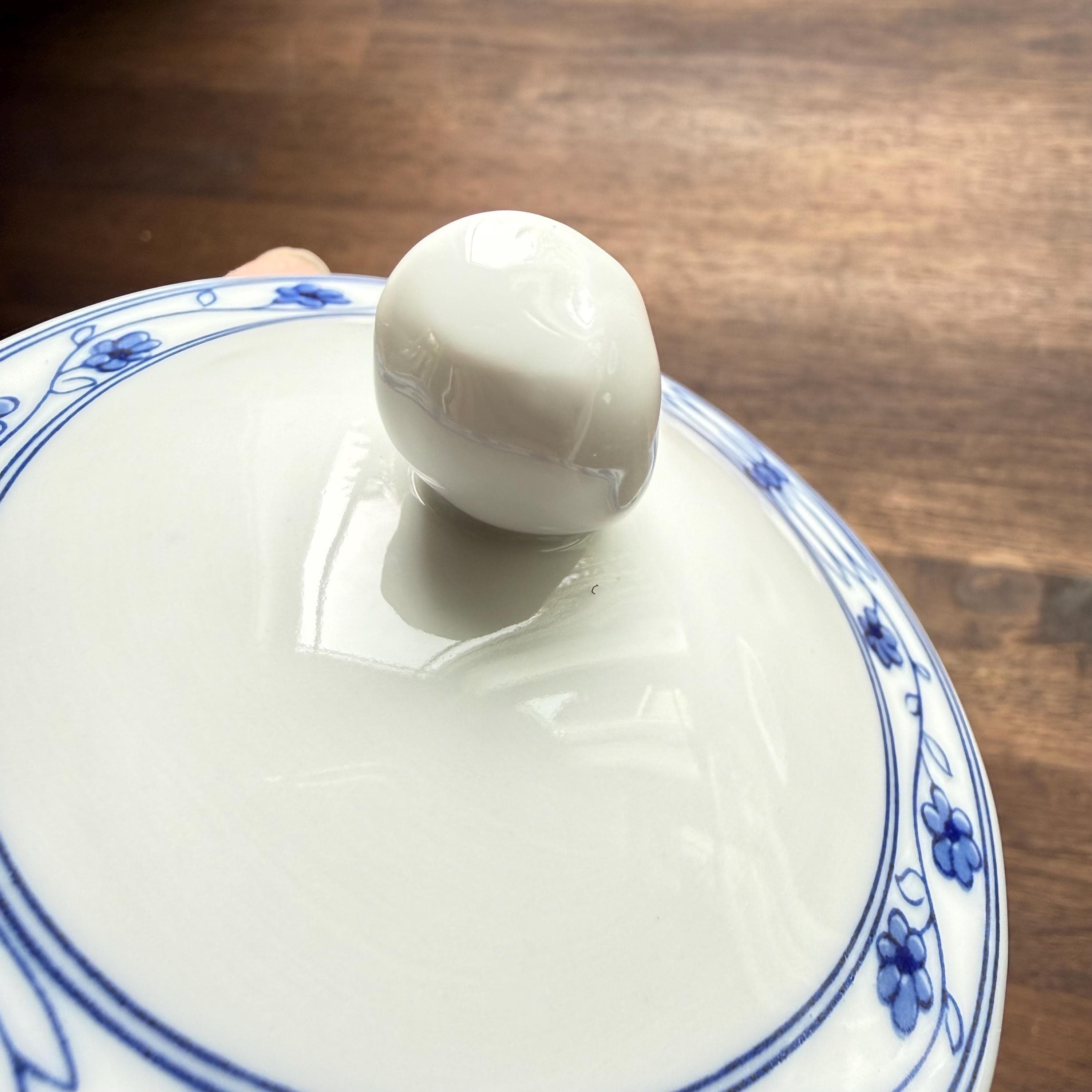 Vintage Blue Onion Sugar Bowl: Wellco Krefeld German Porcelain Lidded Dish - Thumbnail 3