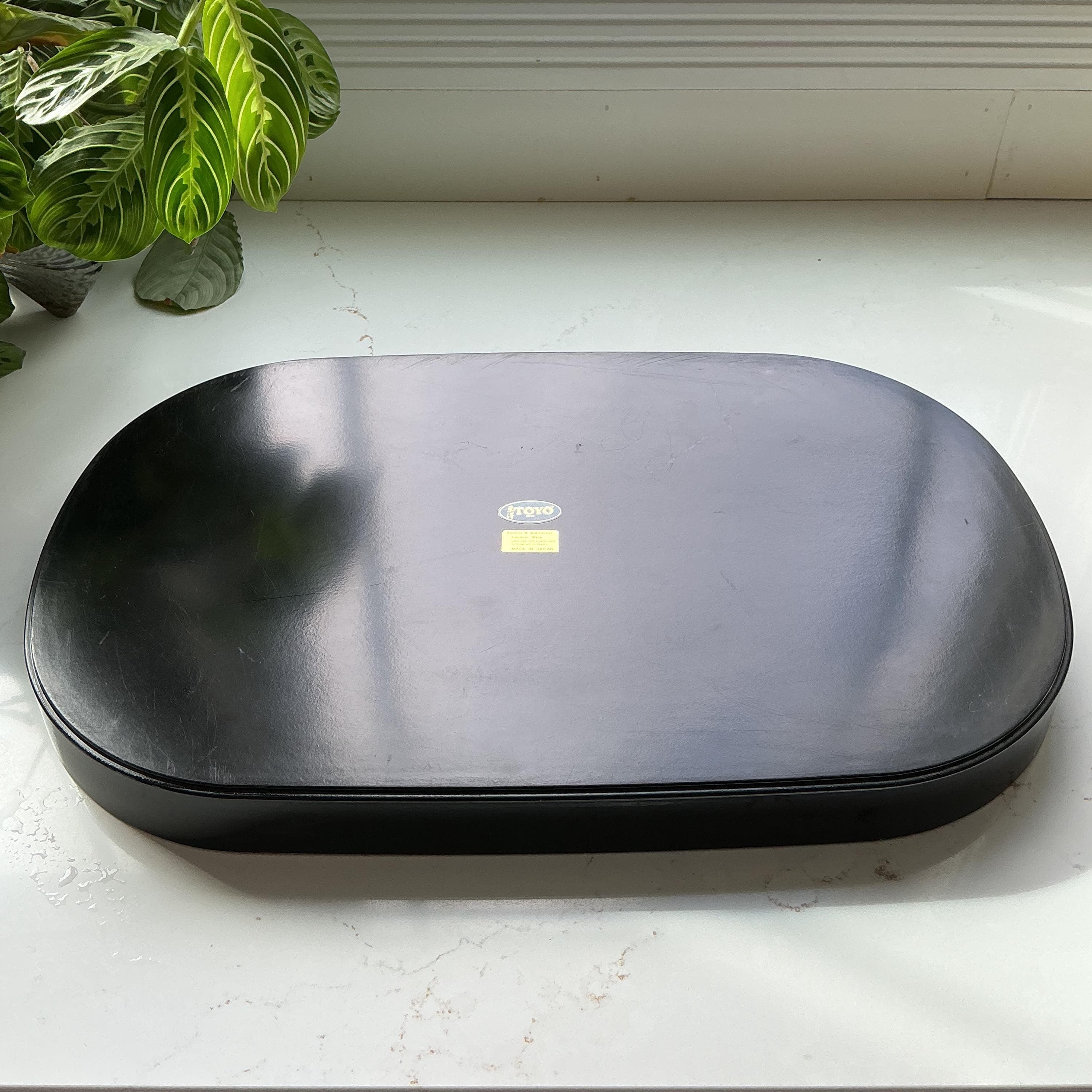 Vintage Toyo Japan Lacquer Serving Tray: Black Gold Mid Century Modern Bar Tray - Thumbnail 5