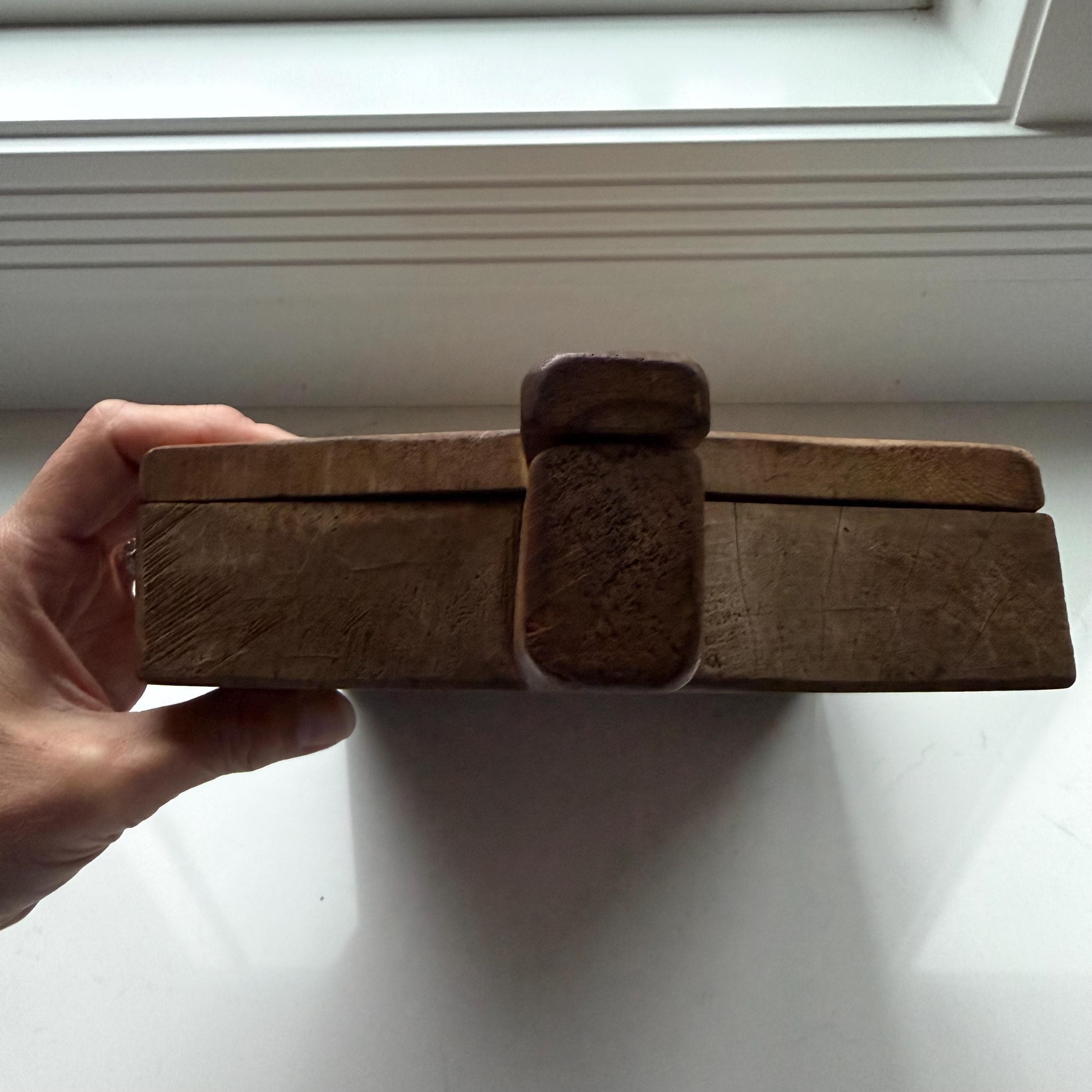 Vintage Japanese Kashigata Wooden Cake and Candy Mold | Hand-Carved | Traditional Carving with Kanji in Center | Japanese Gifts - Thumbnail 5