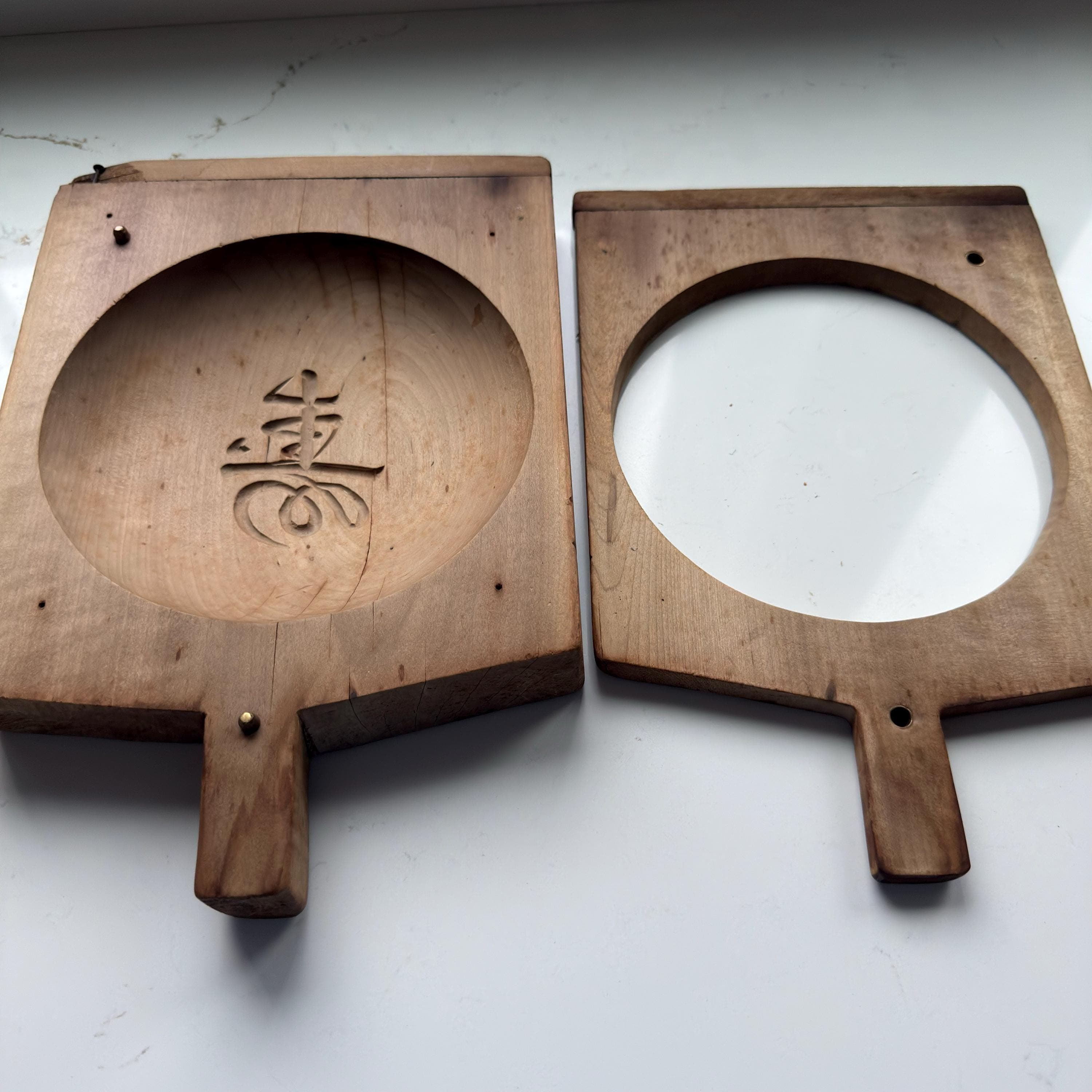 Vintage Japanese Kashigata Wooden Cake and Candy Mold | Hand-Carved | Traditional Carving with Kanji in Center | Japanese Gifts - Thumbnail 4