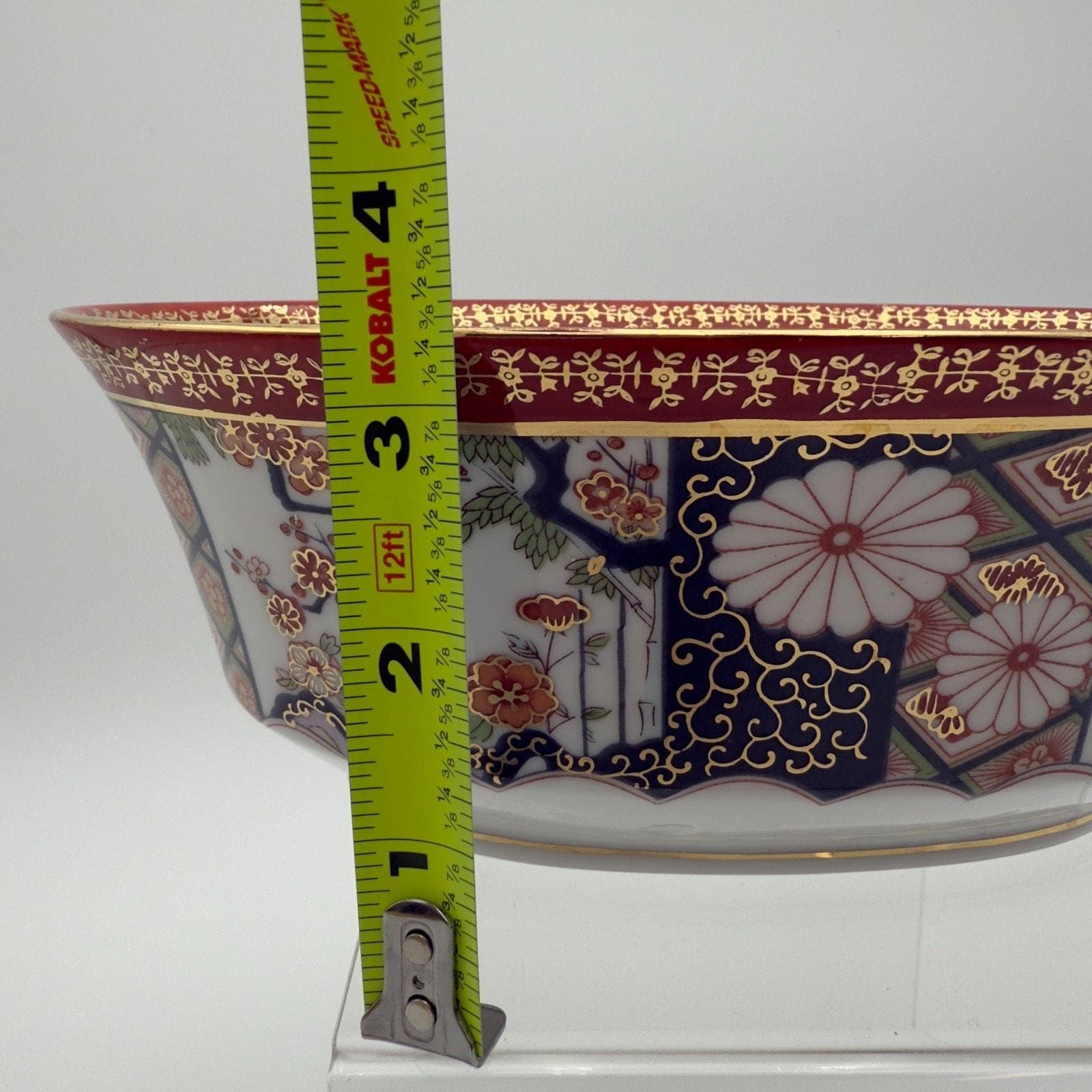 Imari Porcelain Oval Bowl | Japanese Vintage Display dish, home decor, holiday serving - Thumbnail 3