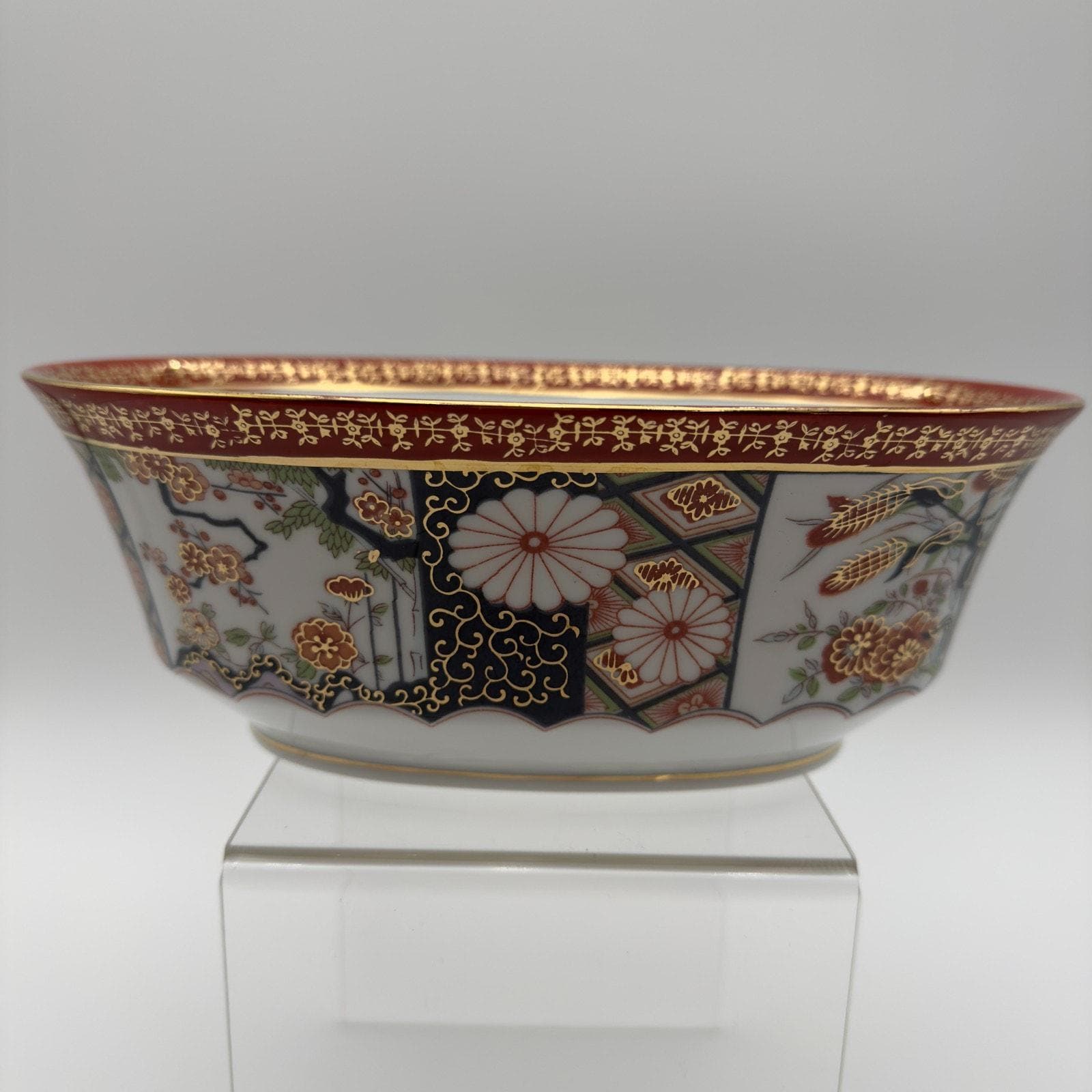 Imari Porcelain Oval Bowl | Japanese Vintage Display dish, home decor, holiday serving - Thumbnail 2