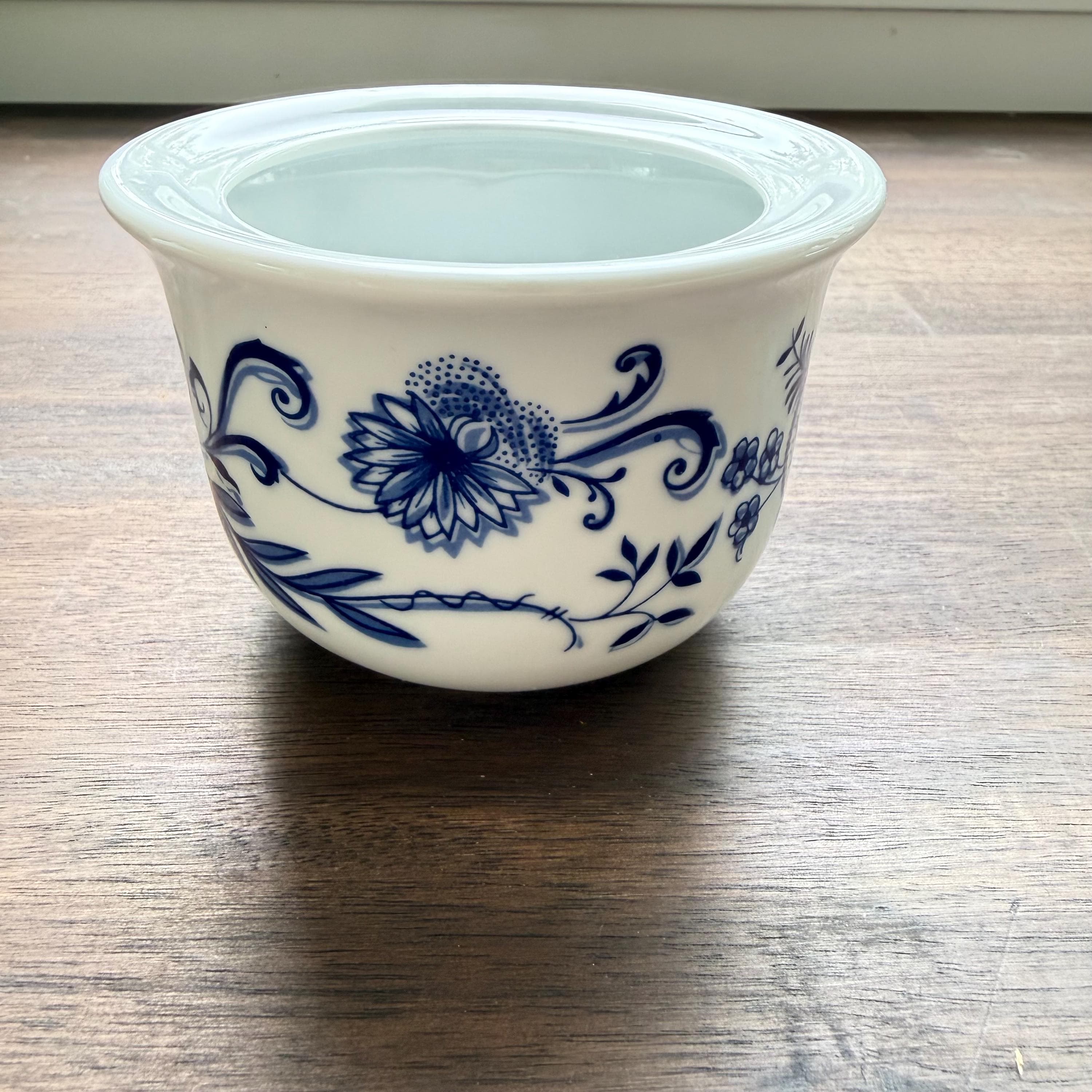 Vintage Blue Onion Sugar Bowl: Wellco Krefeld German Porcelain Lidded Dish - Thumbnail 9