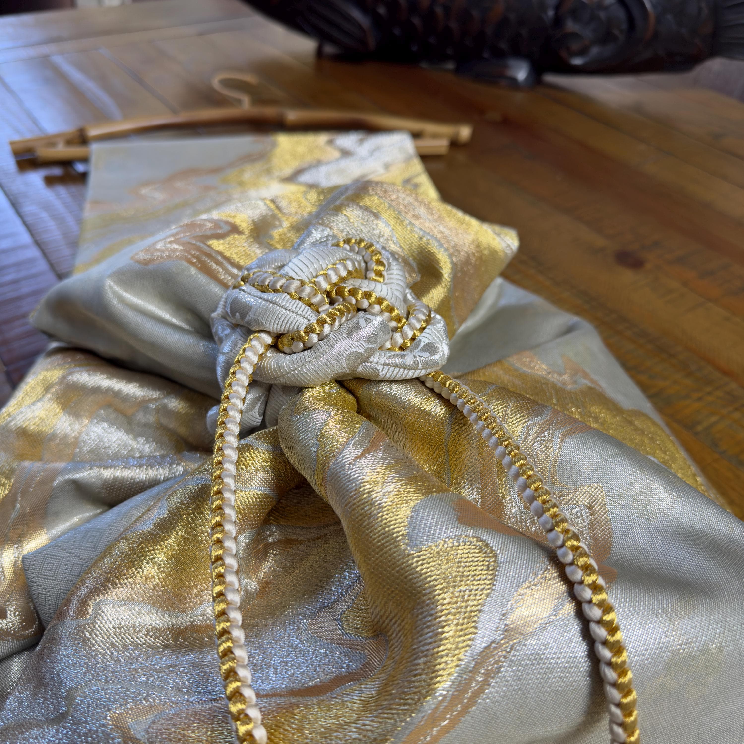 Japanese Silk Obi Wall Art | Upcycled Kimono Tapestry - Thumbnail 10