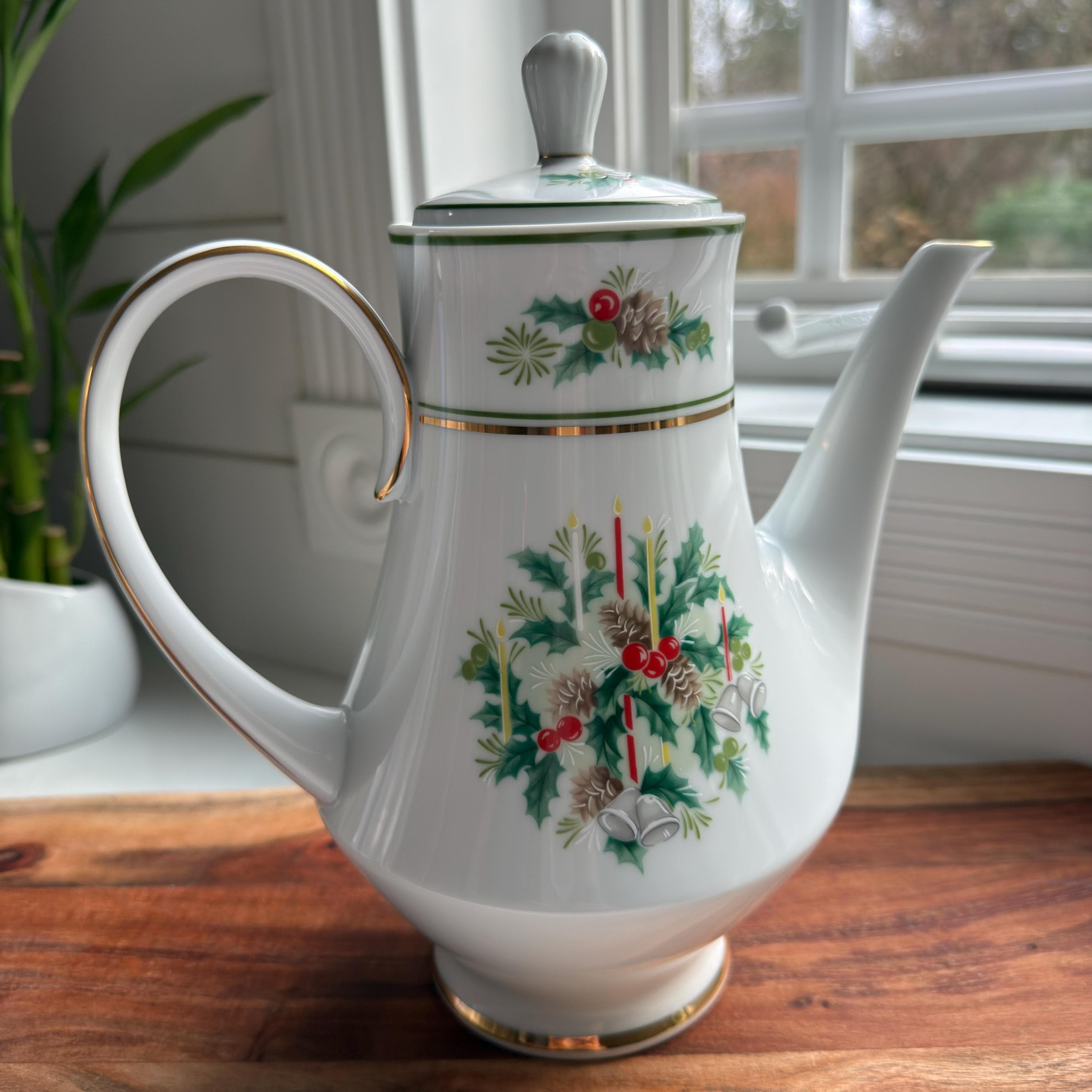 Noritake Holly 2228 Coffee Tea Pot with Lid | White Porcelain Holiday Holly Berries Gold Trim | Festive Tableware - Thumbnail 2