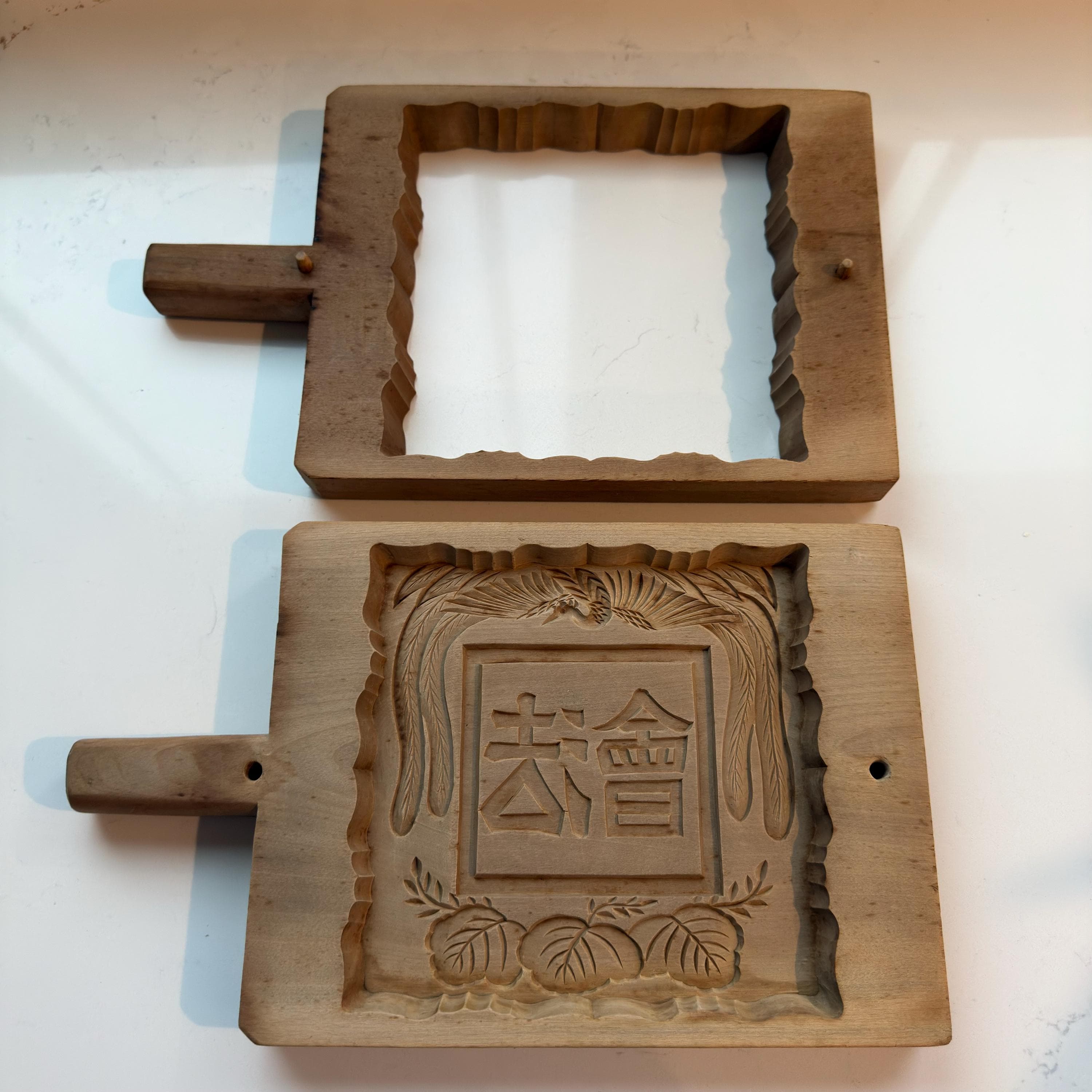 Vintage Japanese Kashigata Wooden Cake and Candy Mold | Hand-Carved | Traditional Carving Phoenix & Leaves | Japanese Gifts - Thumbnail 11