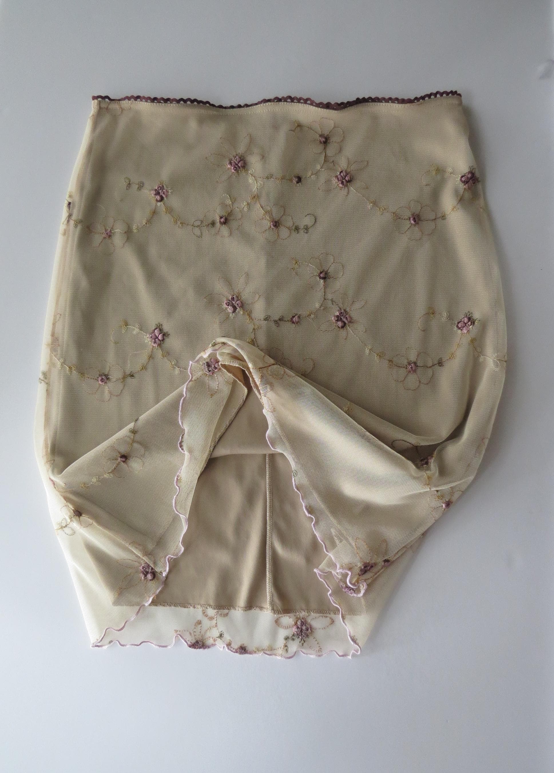 Vintage Italian Embroidered Floral Mesh Tan Skirt, Made in Italy, Njama Woman