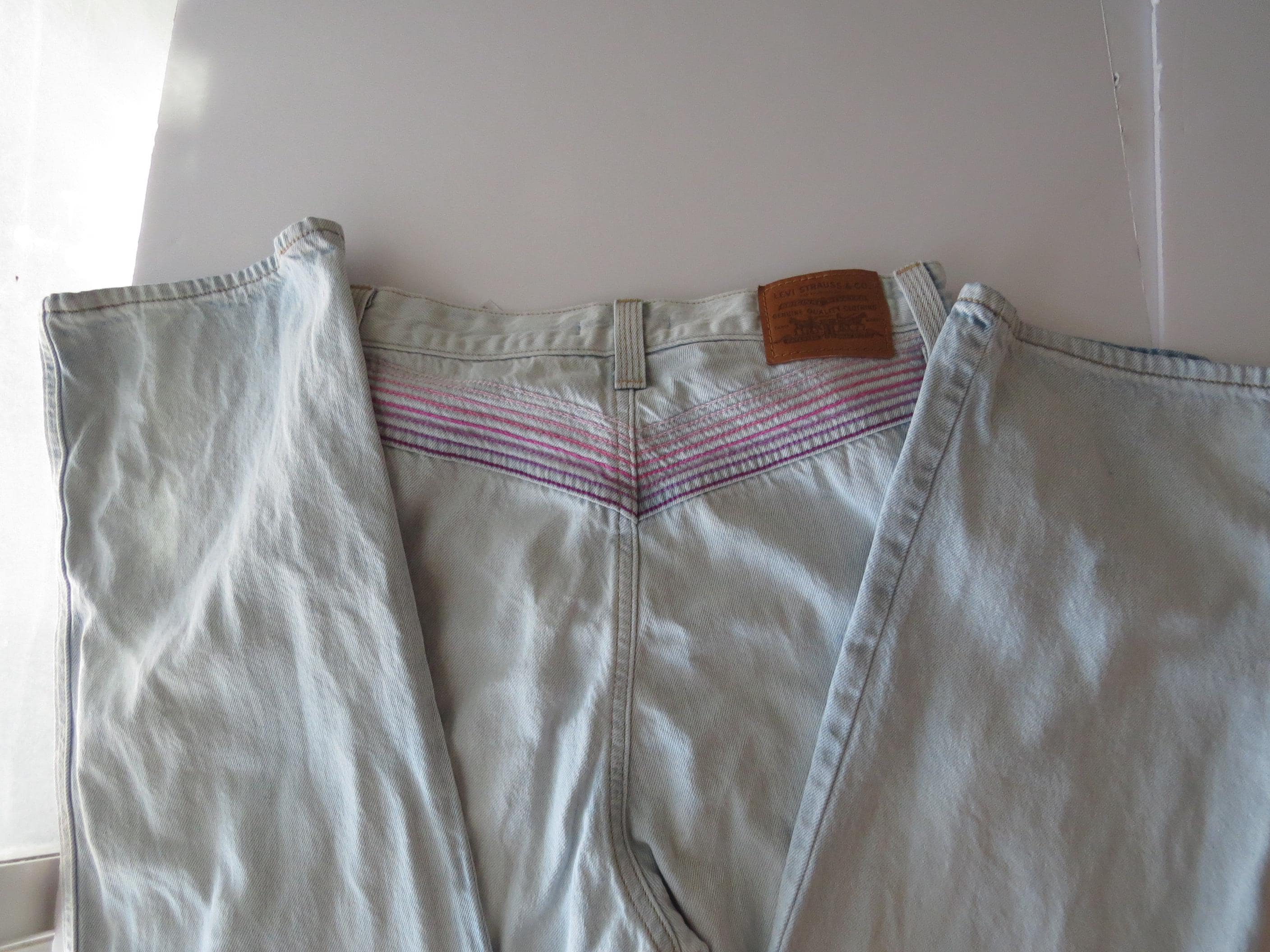 Levi’s Ribcage Straight Ankle Jeans Size 28, Pink & Purple Embroidery Stitching, No Back Pockets - Thumbnail 2