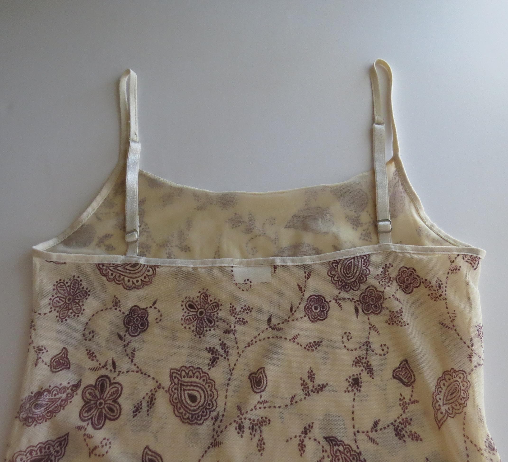 Vintage Intimissimi Mesh Paisley Tan Burgundy Camisole, Italy, 2000s Italian Tank Top - Thumbnail 2