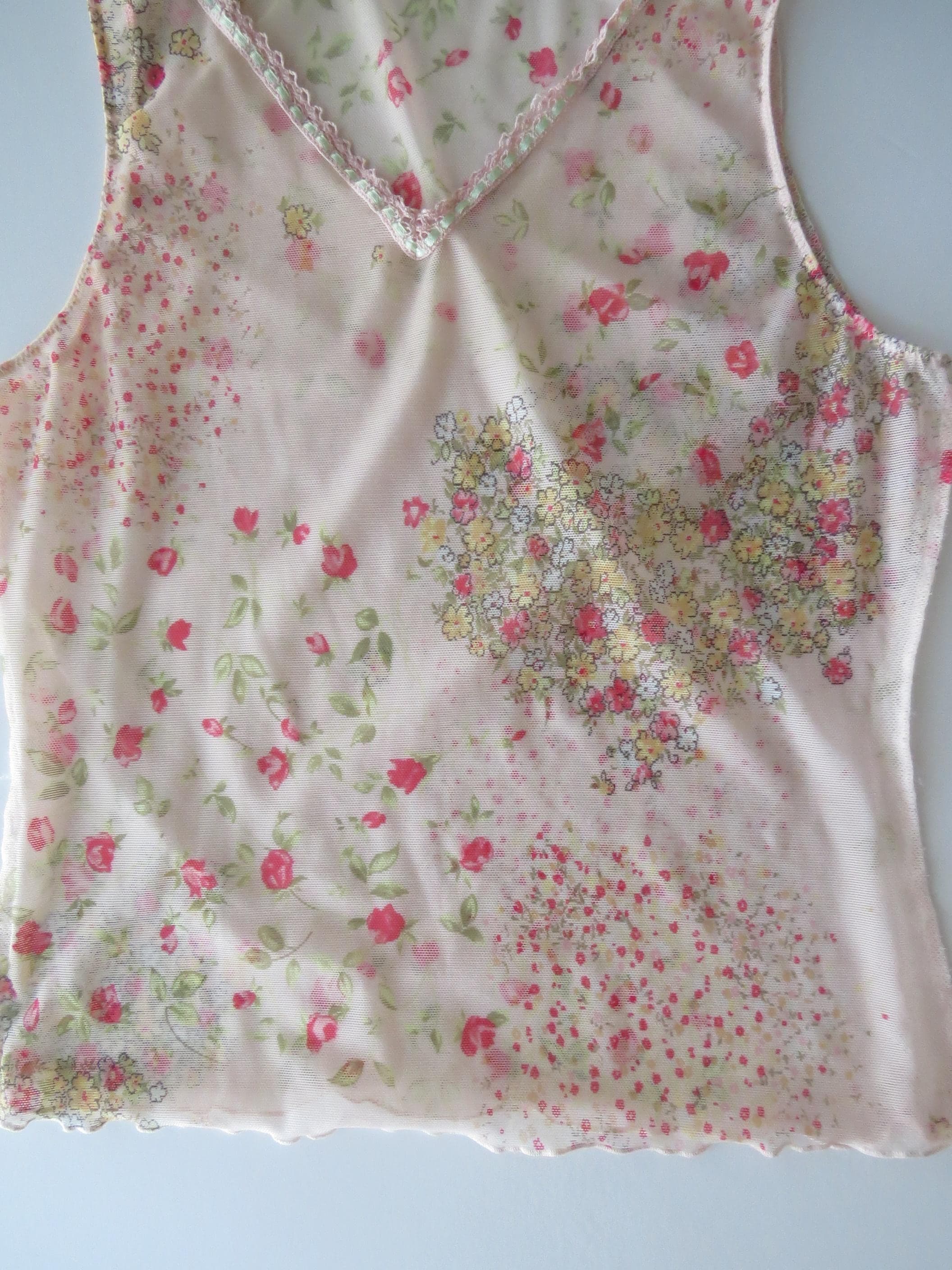 Vintage Italian Sheer Pink Floral Mesh Tank Top, Vintage Intimissimi Ditsy Rose Print Camisole - Thumbnail 3