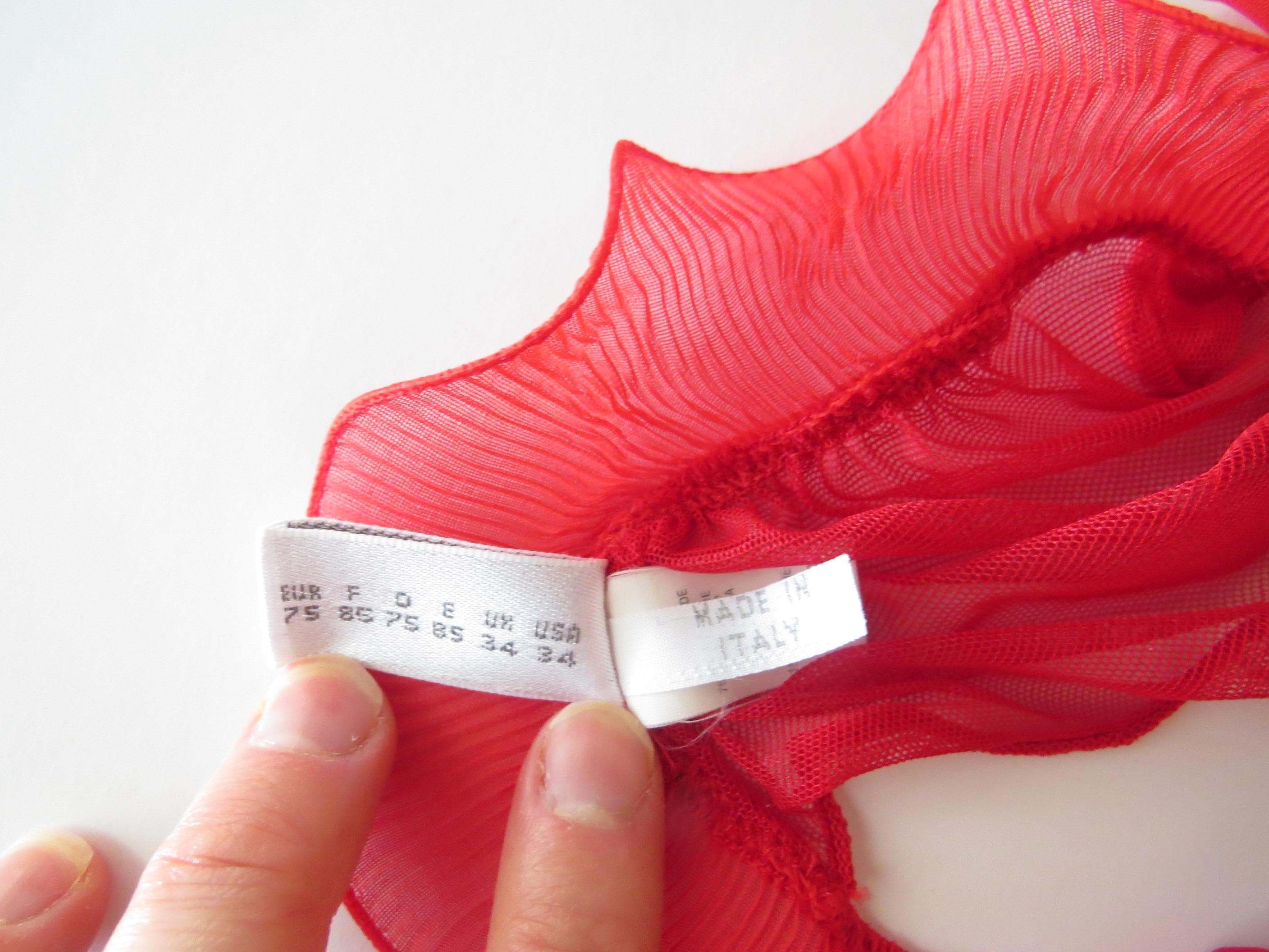 Malizia La Perla Cherry Red Mesh Ruffle Bralette, Made in Italy, Vintage Italian 2000s - Thumbnail 6