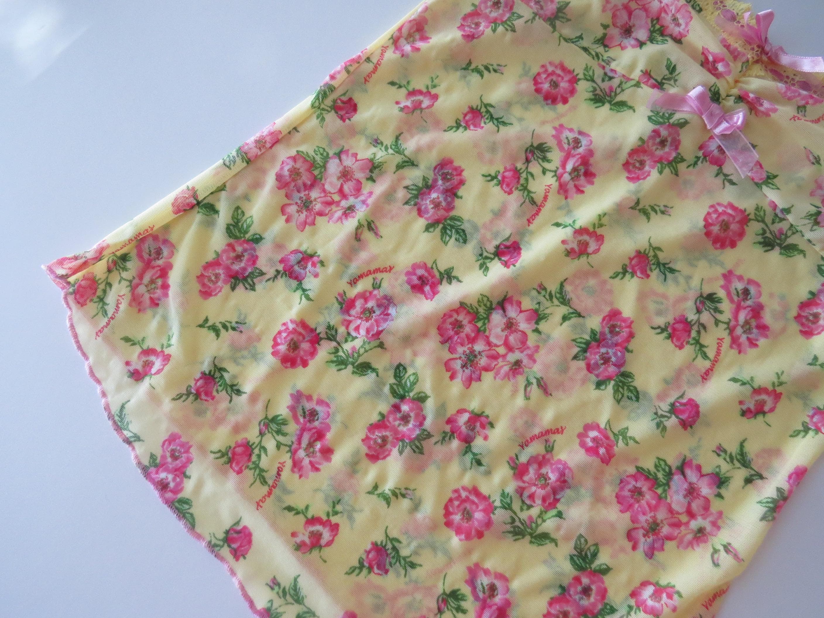 Vintage Italian Yamamay Floral Mesh Camisole and Panty Set Yellow Pink Rose 90s - Thumbnail 4
