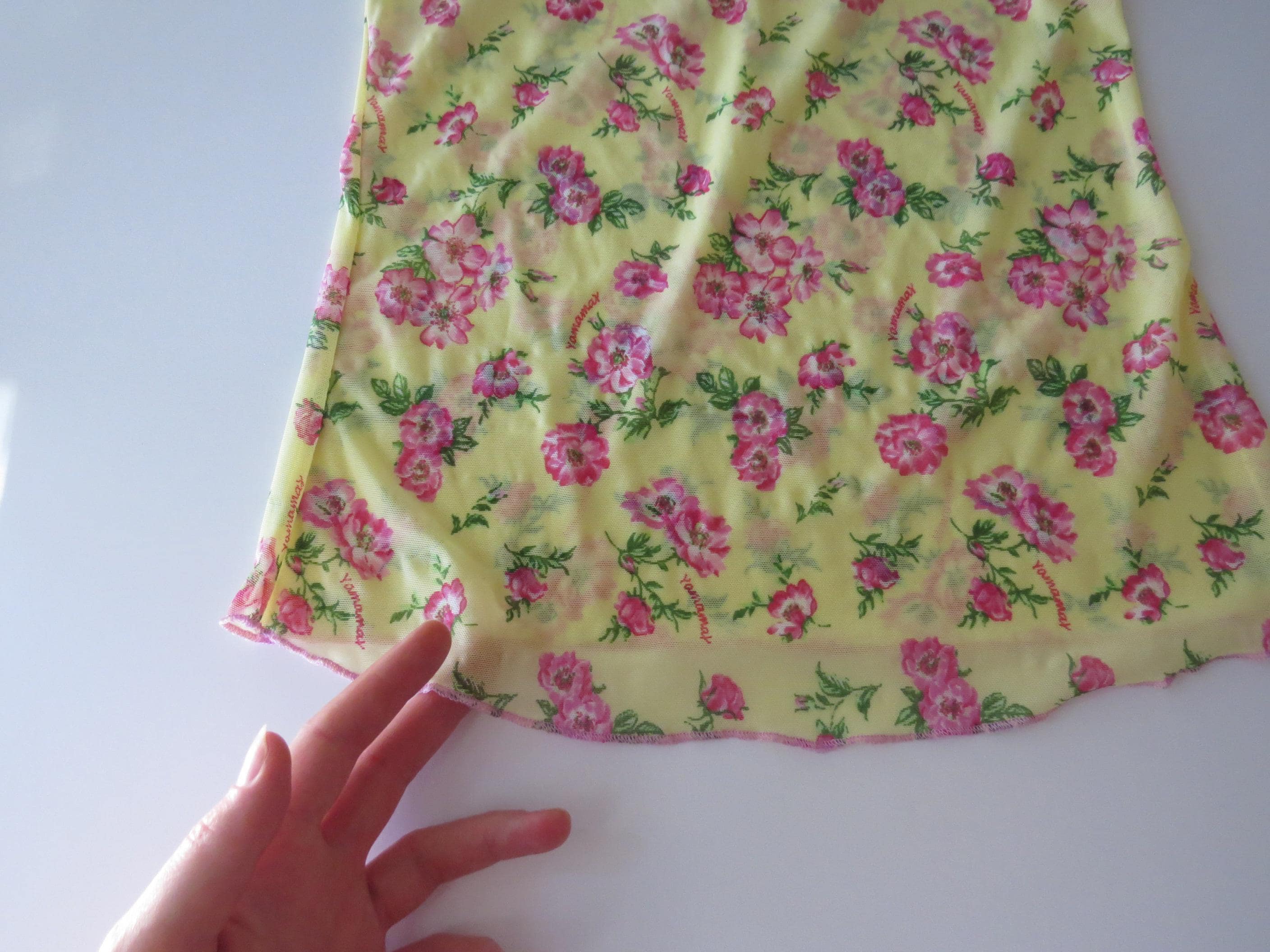 Vintage Italian Yamamay Floral Mesh Camisole and Panty Set Yellow Pink Rose 90s - Thumbnail 6