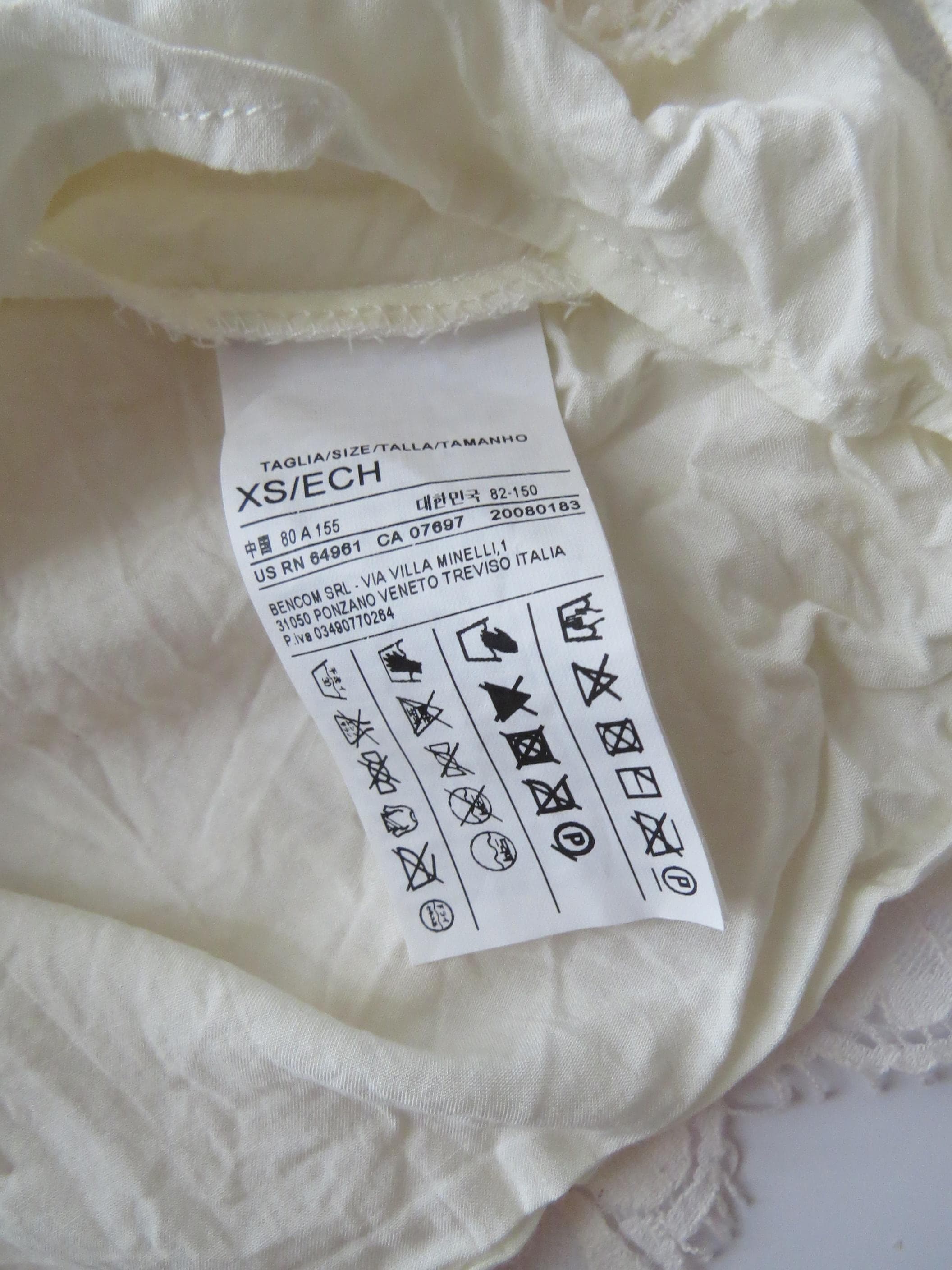 Vintage Italian Cream Lace United Colors of Benetton Camisole, Made in Italy, 2000s - Thumbnail 6