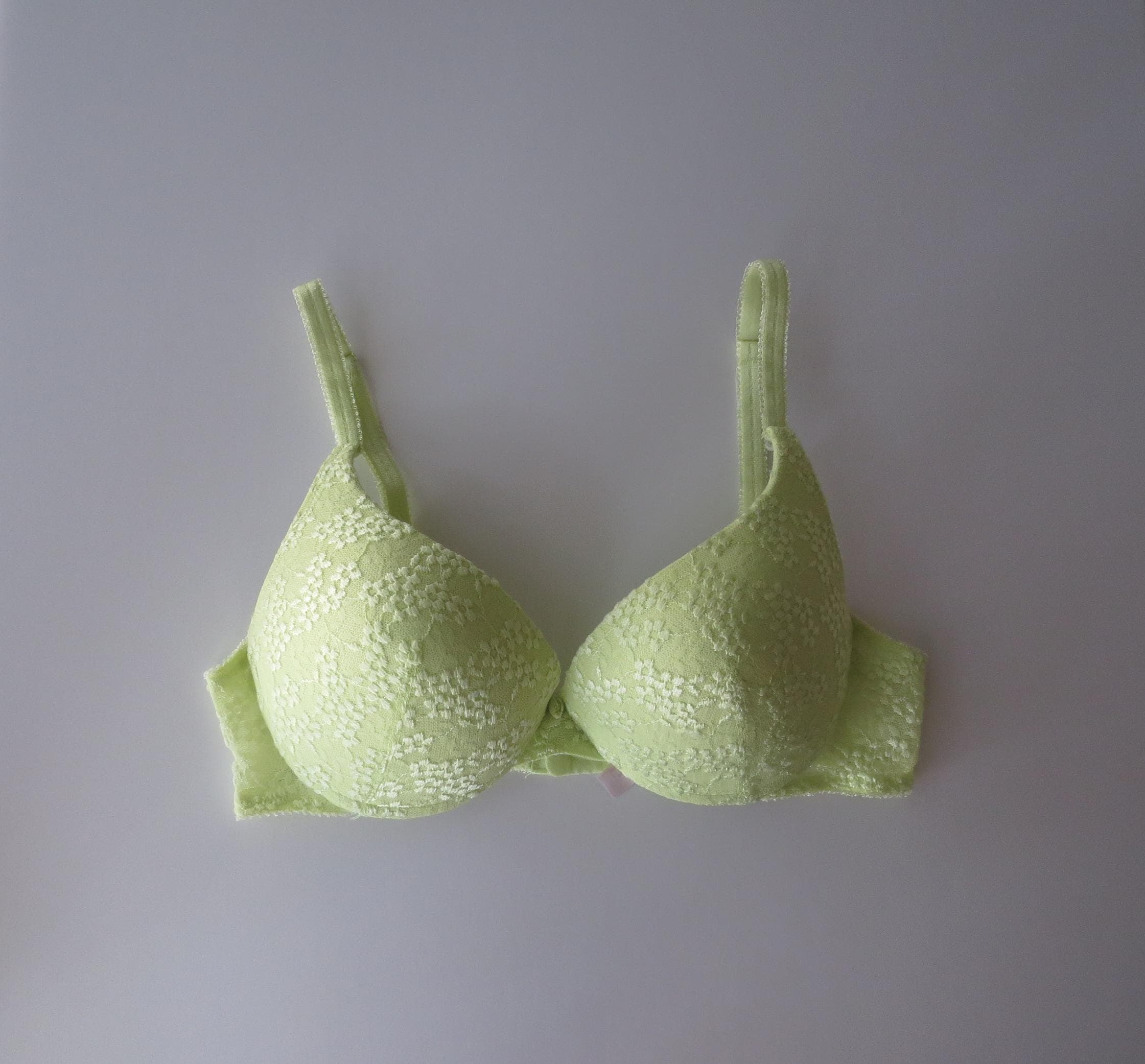 Vintage Victoria's Secret 34C Lime Pistachio Green Lace Mesh Push Up Bra, 2000s/00s - Thumbnail 2