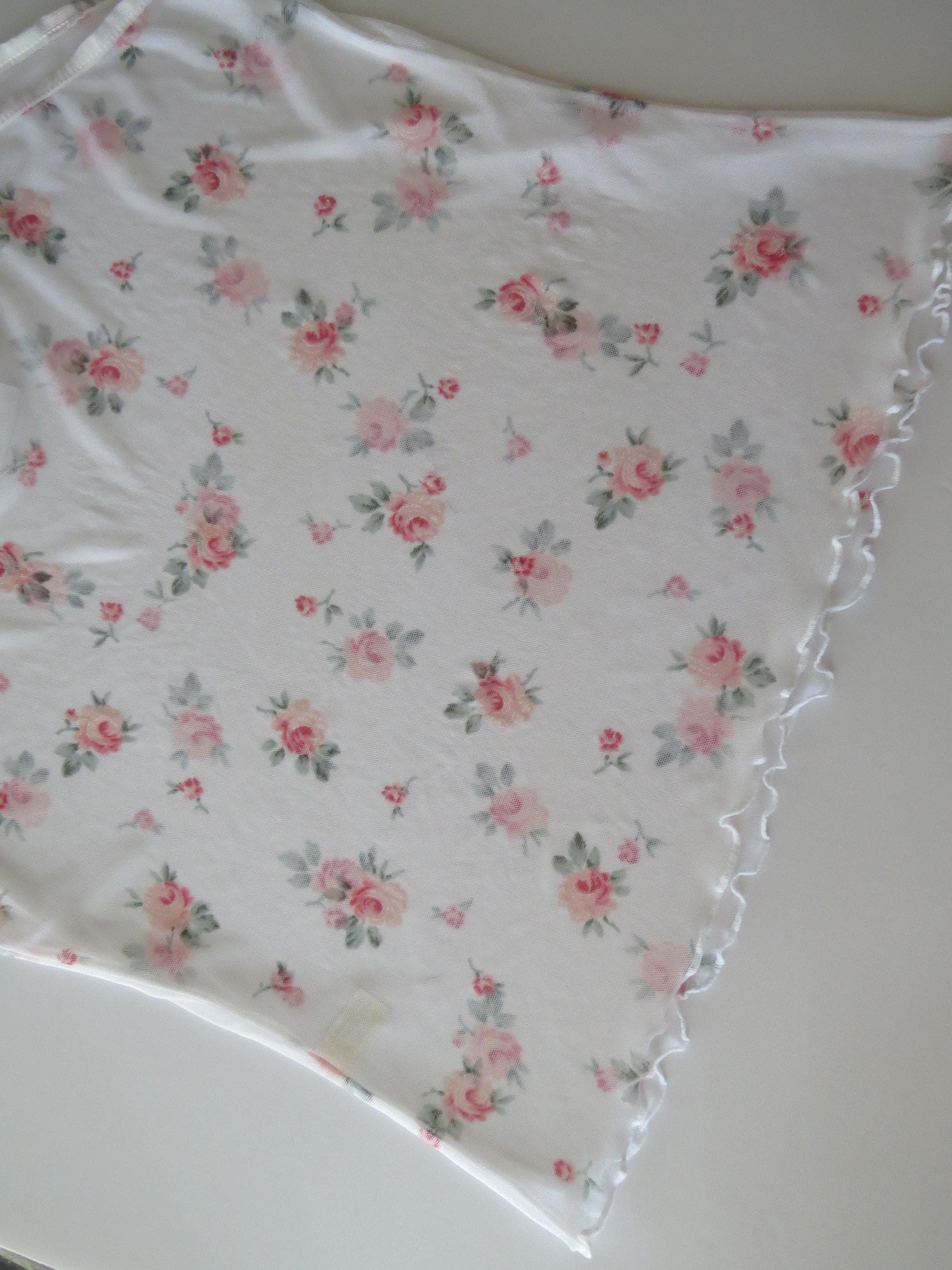 Vintage Italian Mesh Floral Sheer Cami, 2000s Lettuce Edge Hem Tank Top - Thumbnail 6