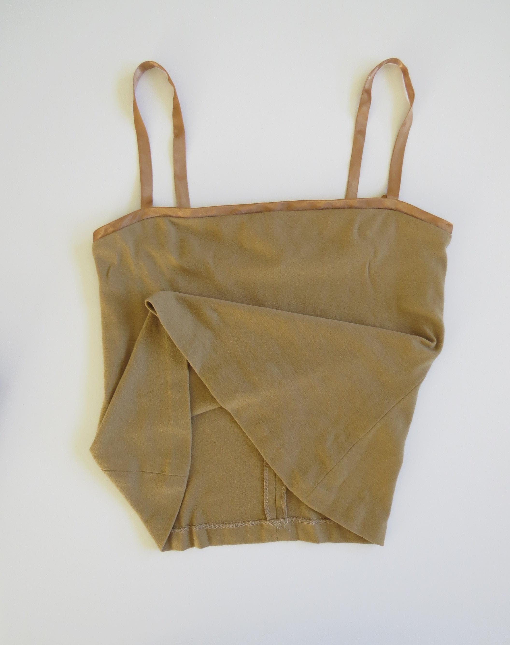 Italian Vintage Alessandro Dell'Acqua 100% Wool Camisole, Minimalist 90s, Camel Brown - Thumbnail 2
