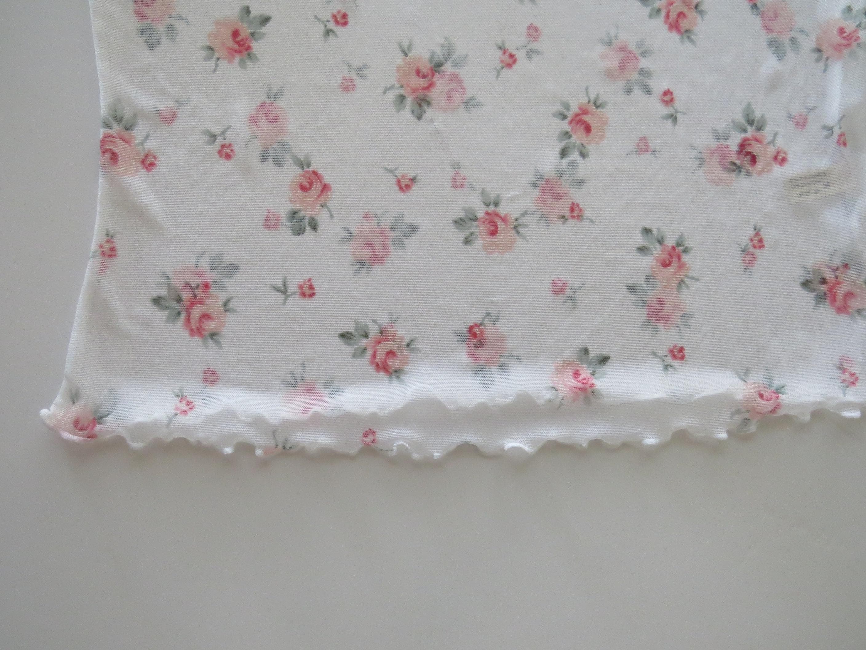 Vintage Italian Mesh Floral Sheer Cami, 2000s Lettuce Edge Hem Tank Top - Thumbnail 3