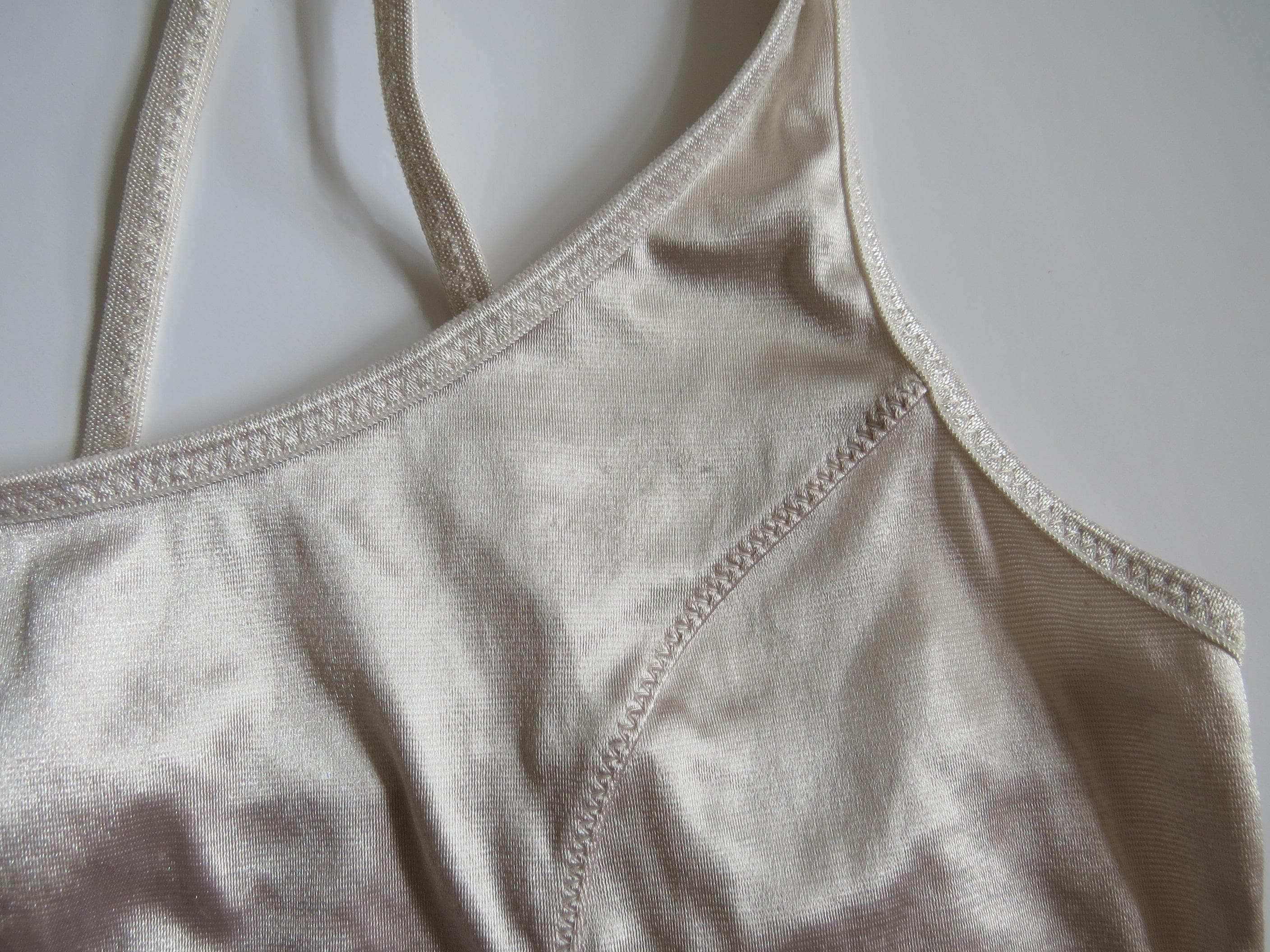 Vintage 90s / 00s Champagne Gold Yamamay Camisole, Quad Straps, Paneling, High Shine, Corset Style - Thumbnail 9