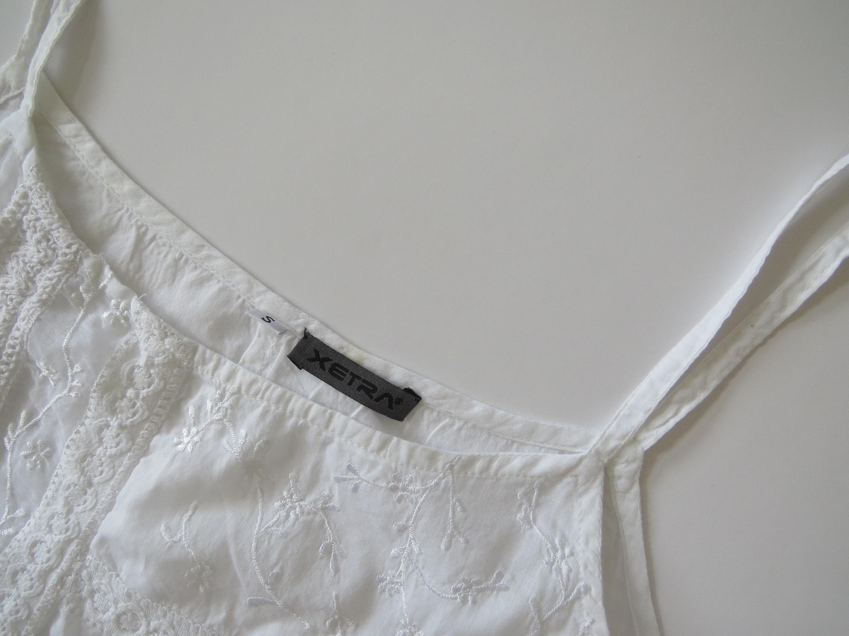 Vintage Italian XTRA Camisole, Romantic White Collection, 90s Embroidery Detail - Thumbnail 5