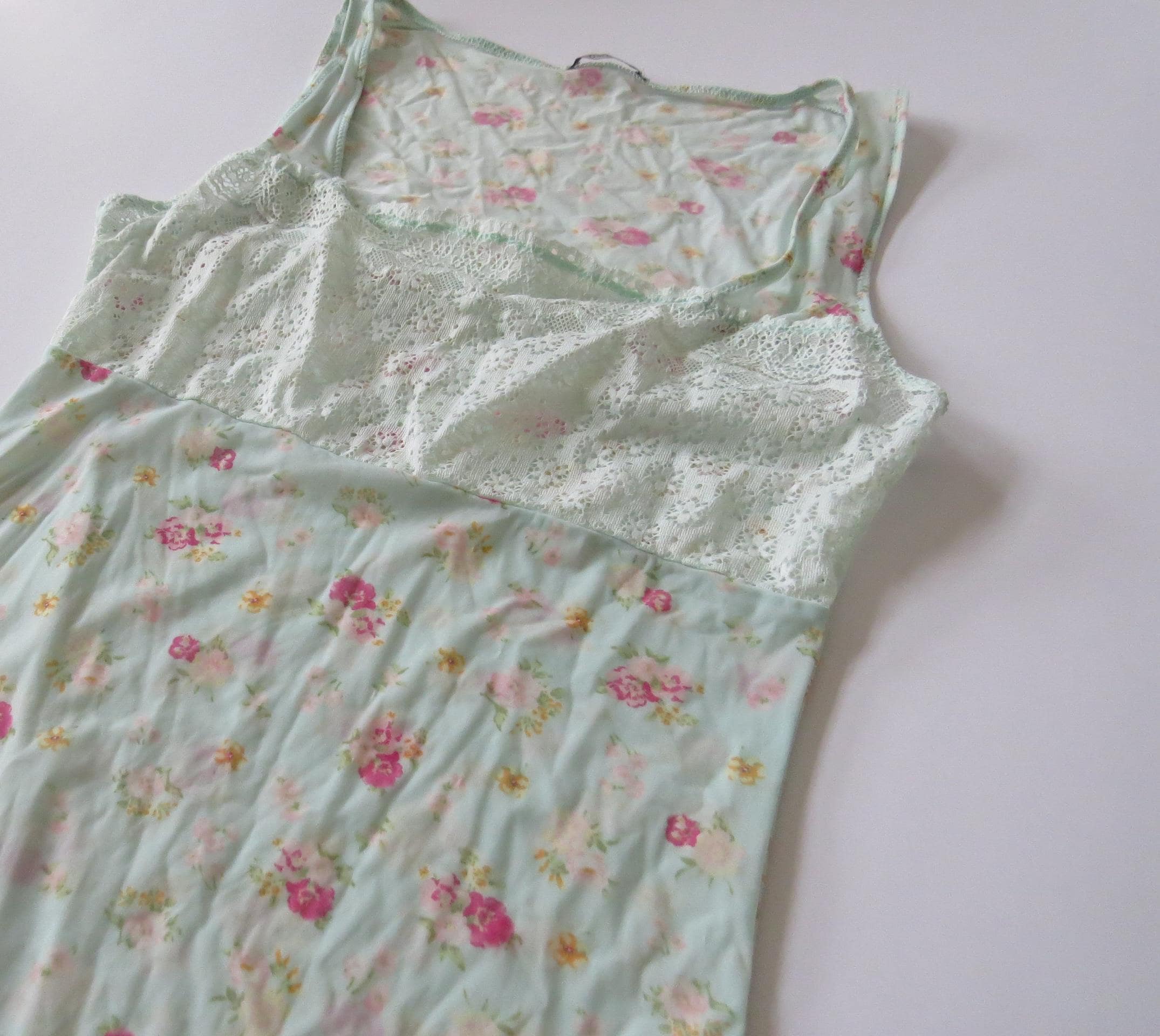 Vintage Italian Intimissimi Fiori di Campo Wildflower Mint/Pink Rosebud Camisole - Thumbnail 3