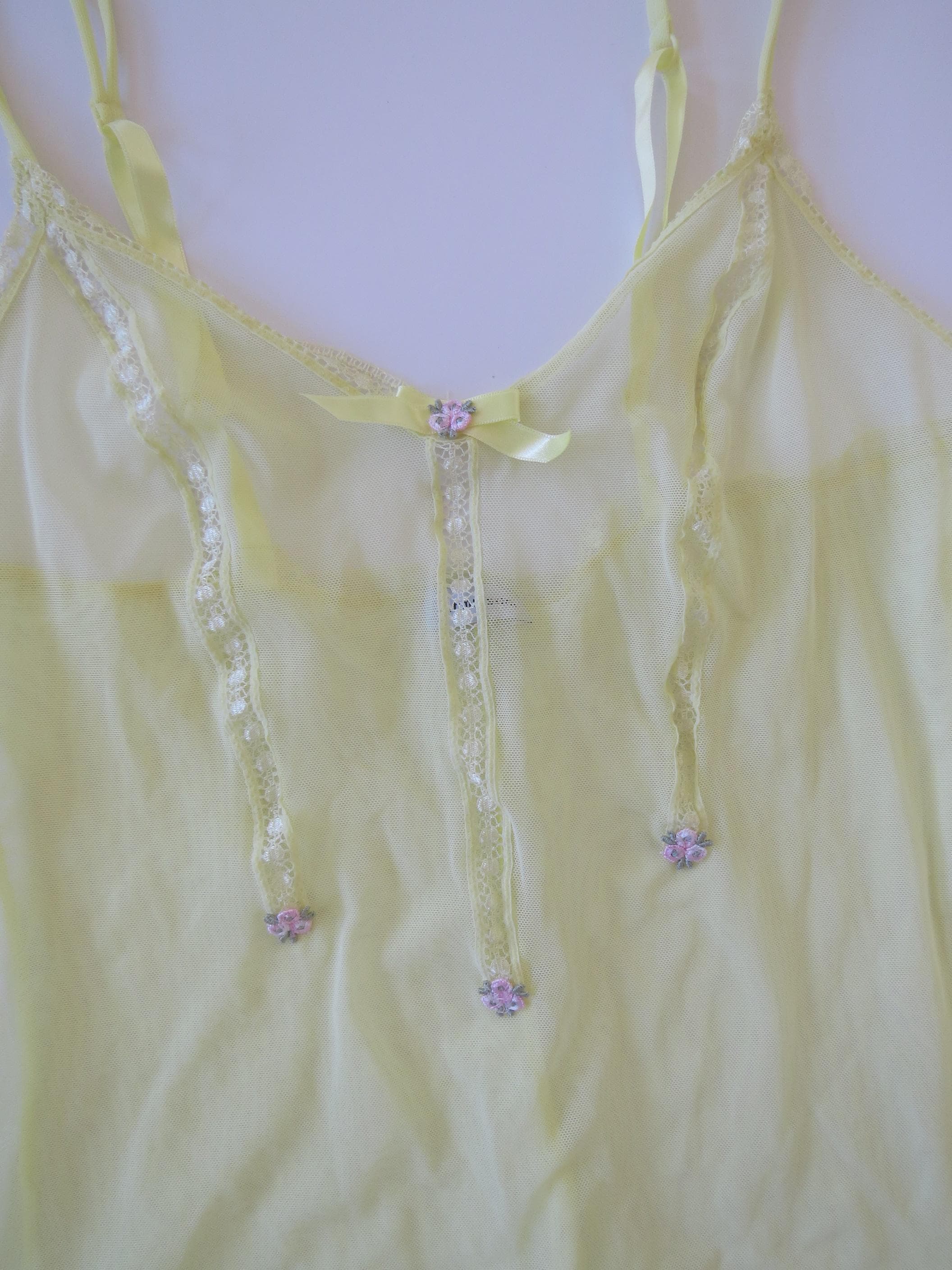 Vintage Pale Yellow Intimissimi Mesh Camsiole w/ Flower Details - Thumbnail 3