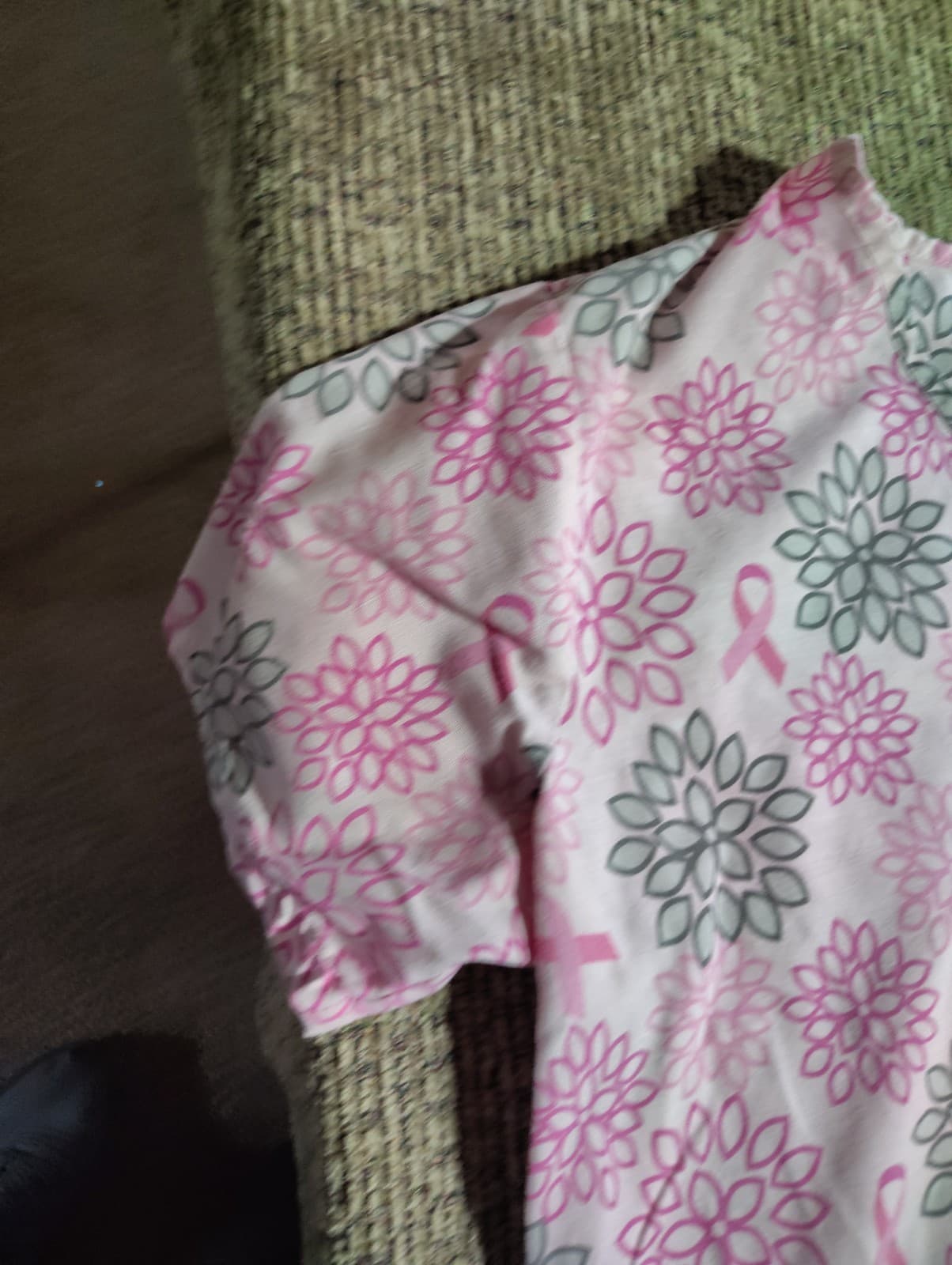 Women’s L Jennifer Lauren Scrub TOP (pink ribbon breast cancer; tie-back) - Thumbnail 2