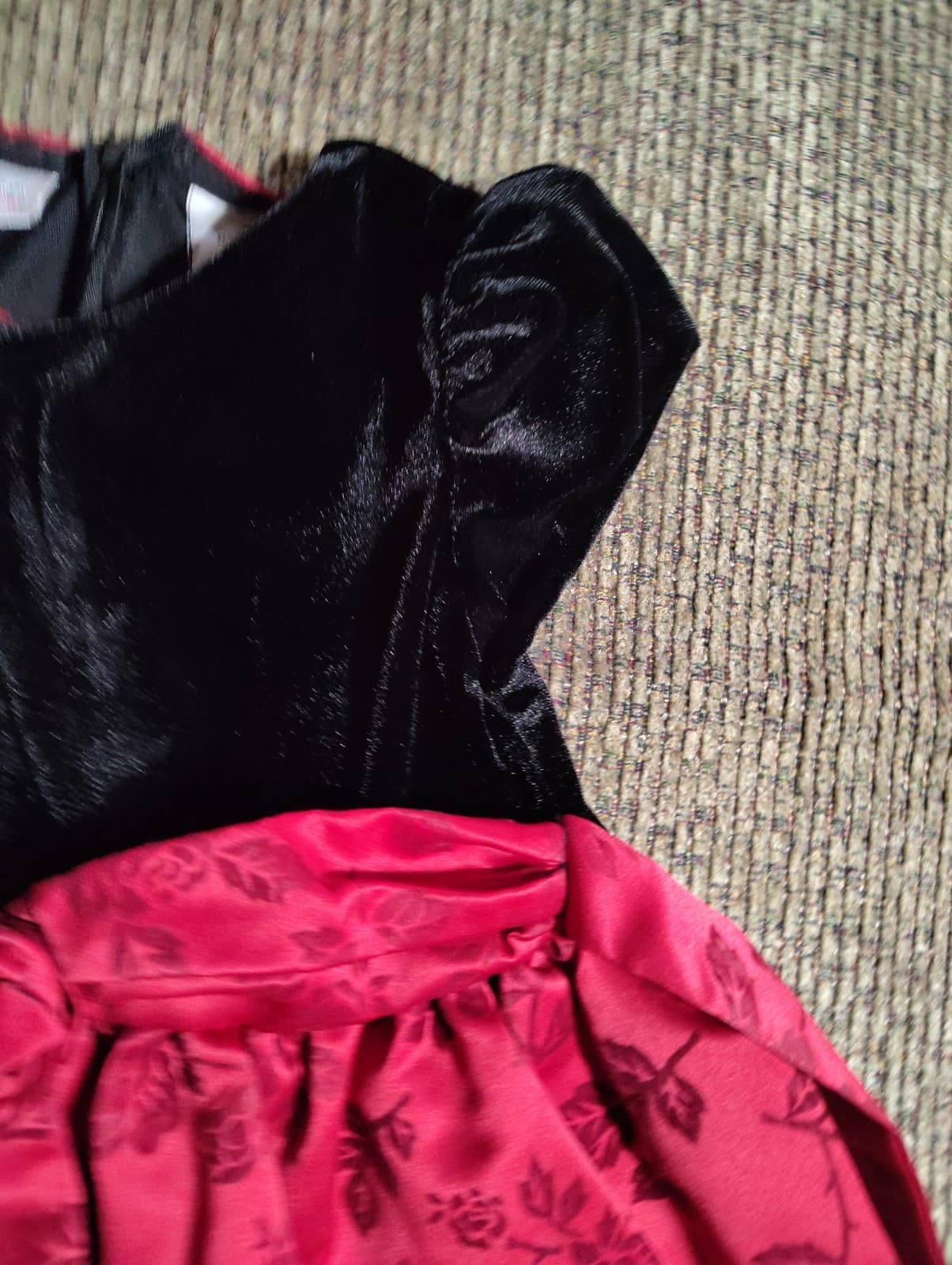 Girls Youngland Black and Red Rose Flower Print Sleeveless Size 6 Dress - Thumbnail 3