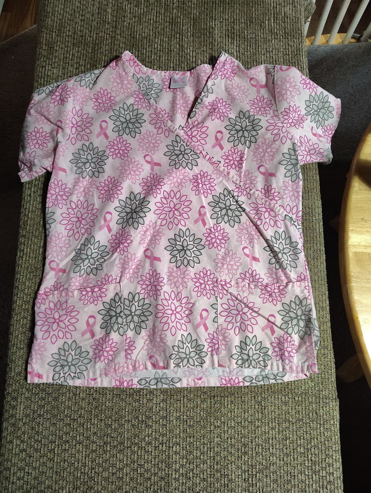 Women’s L Jennifer Lauren Scrub TOP (pink ribbon breast cancer; tie-back)