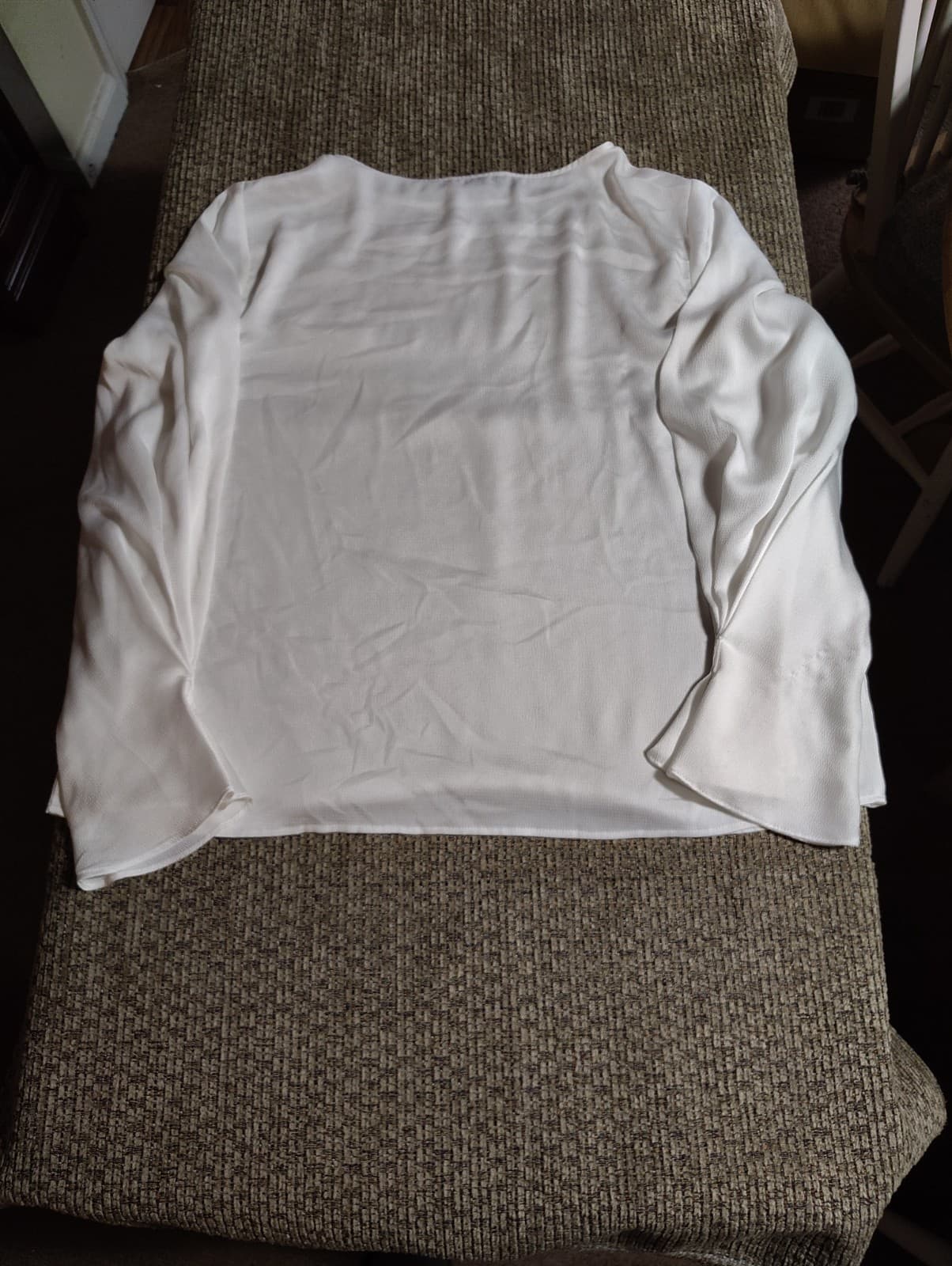 The Limited Light Weight Plus Size Top Business/Casual Ivory Size XL Long Sleeve - Thumbnail 7