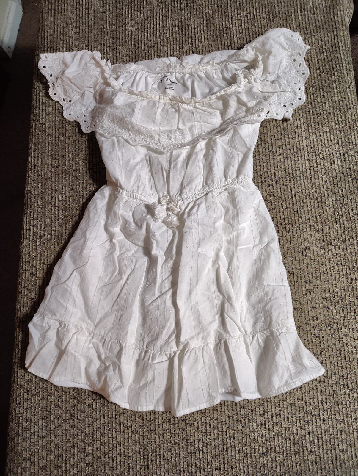 Art Class Girls White Eyelet Lace Swiss Dot Off-The-Shoulder Dress Size M 7/8