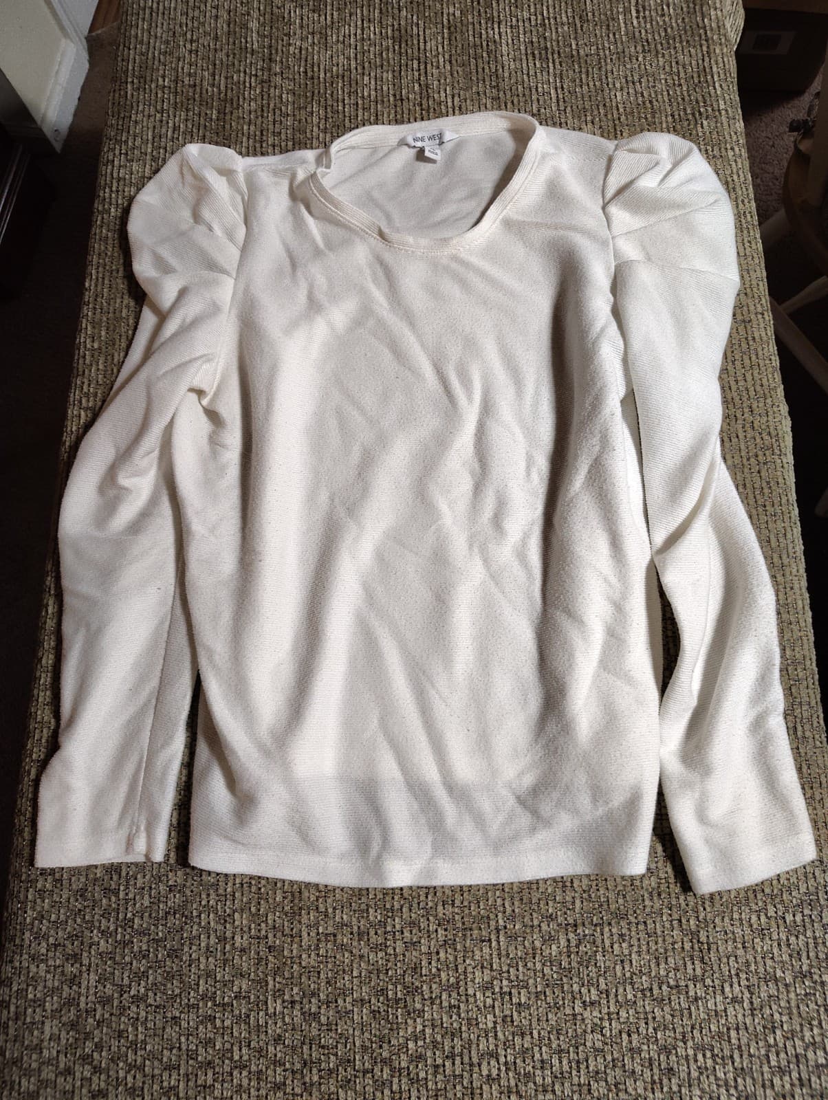 Nine West white long -sleeved top with puff sleeves XL