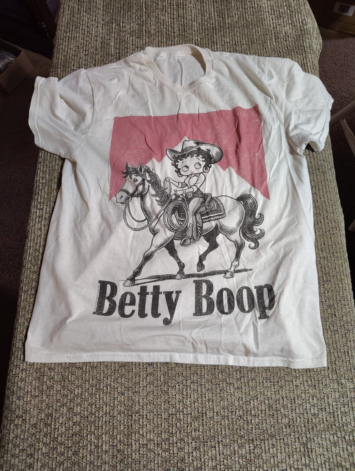 Betty Boop Cowgirl Design Sand Short Sleeve T shirt Size XL