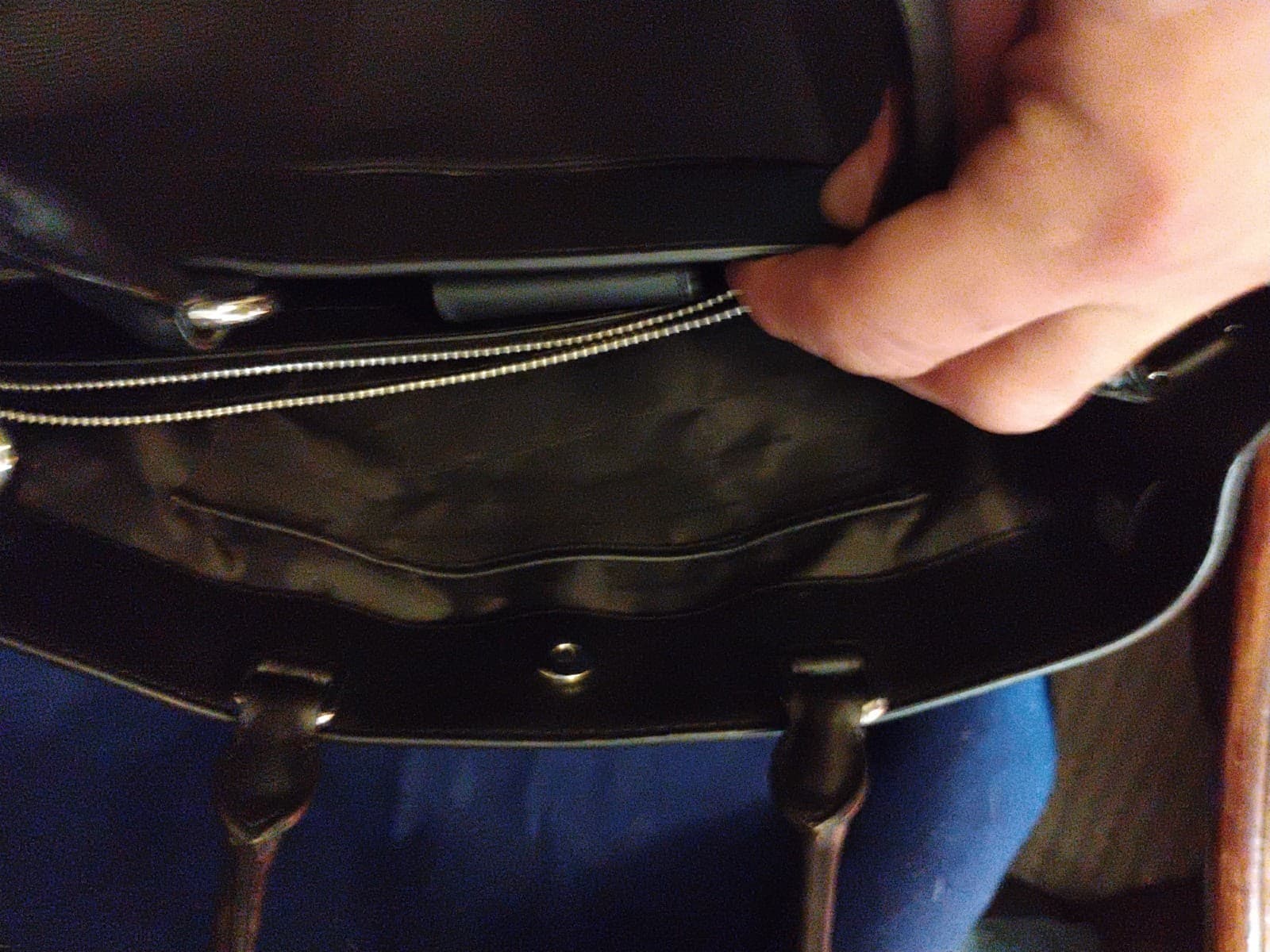 michael kors Gramercy handbag black, Large Satchel. No Shoulder Strap - Thumbnail 4