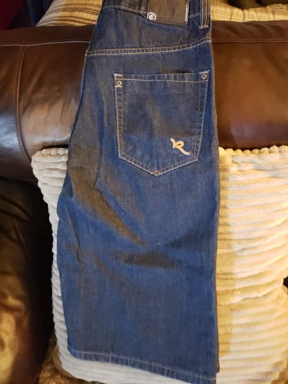 Rocawear Original Fit Size 34 Embroidered Dark Blue Denim Jean Shorts Y2k - Thumbnail 2