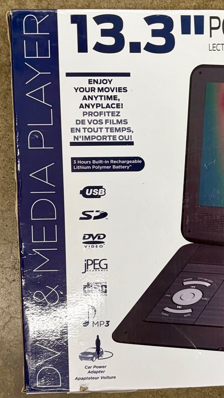 Sylvania 13.3 Portable DVD player - Thumbnail 3