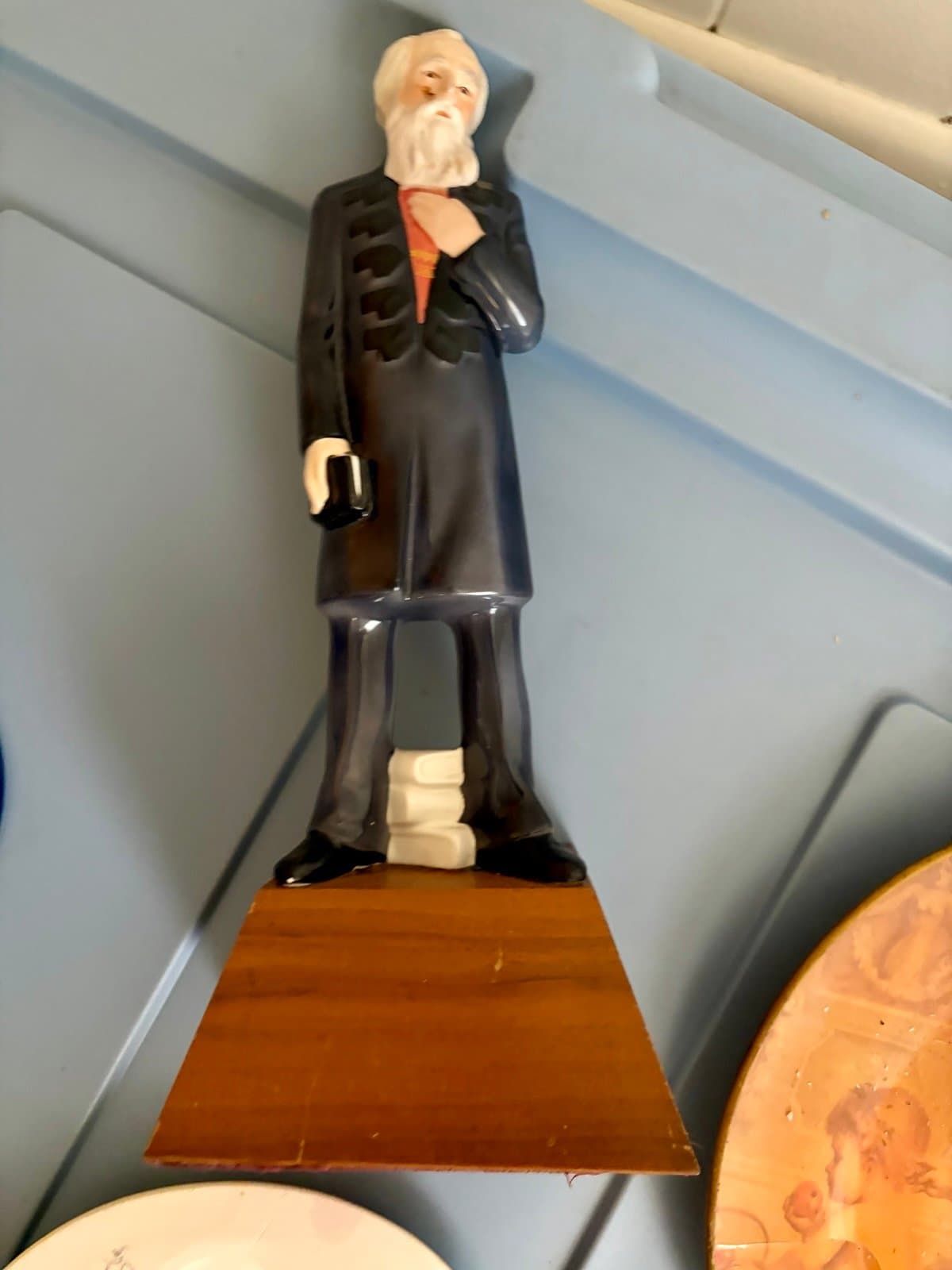 Porcelain Figurine of William Booth