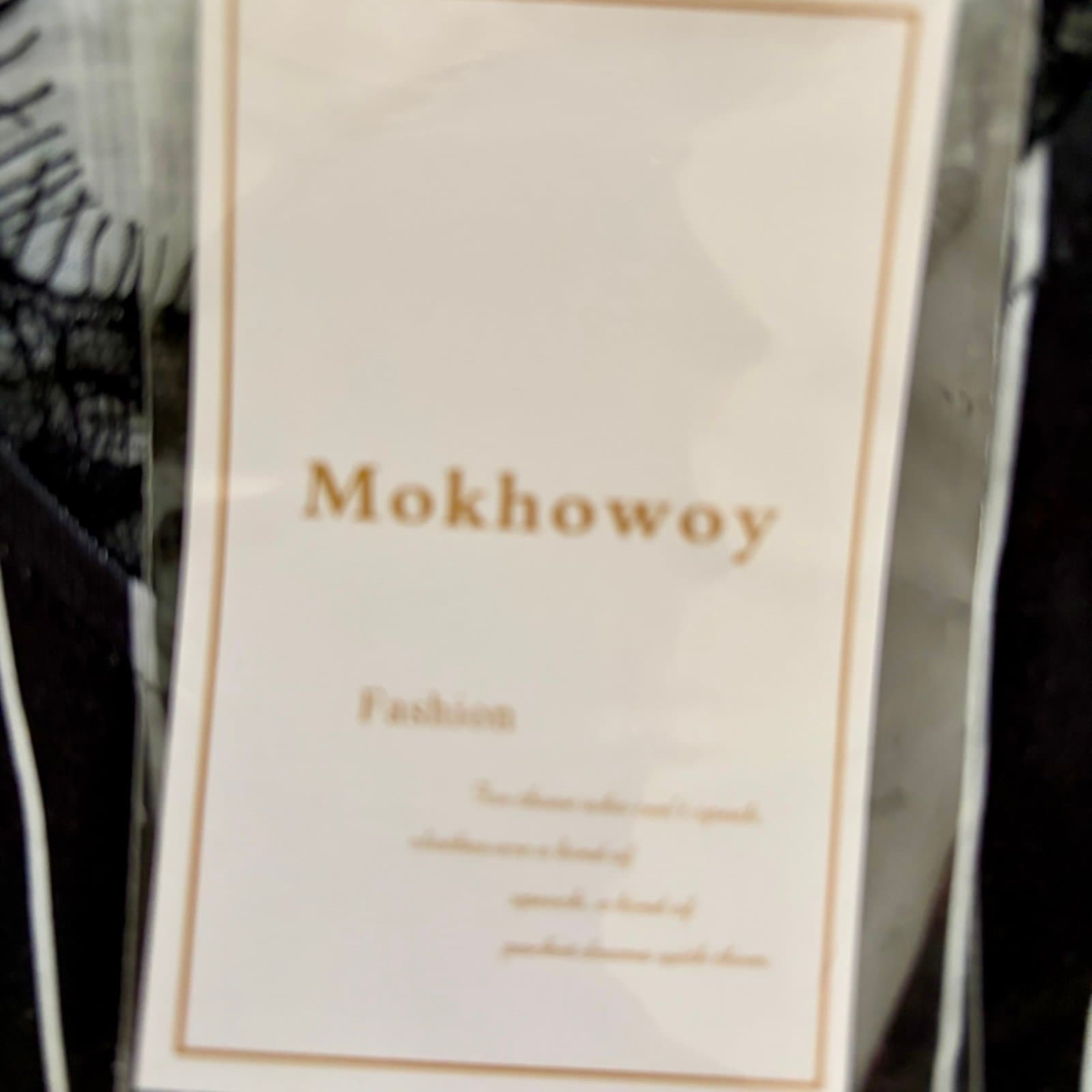 NWT, sleeveless blouse - Thumbnail 4