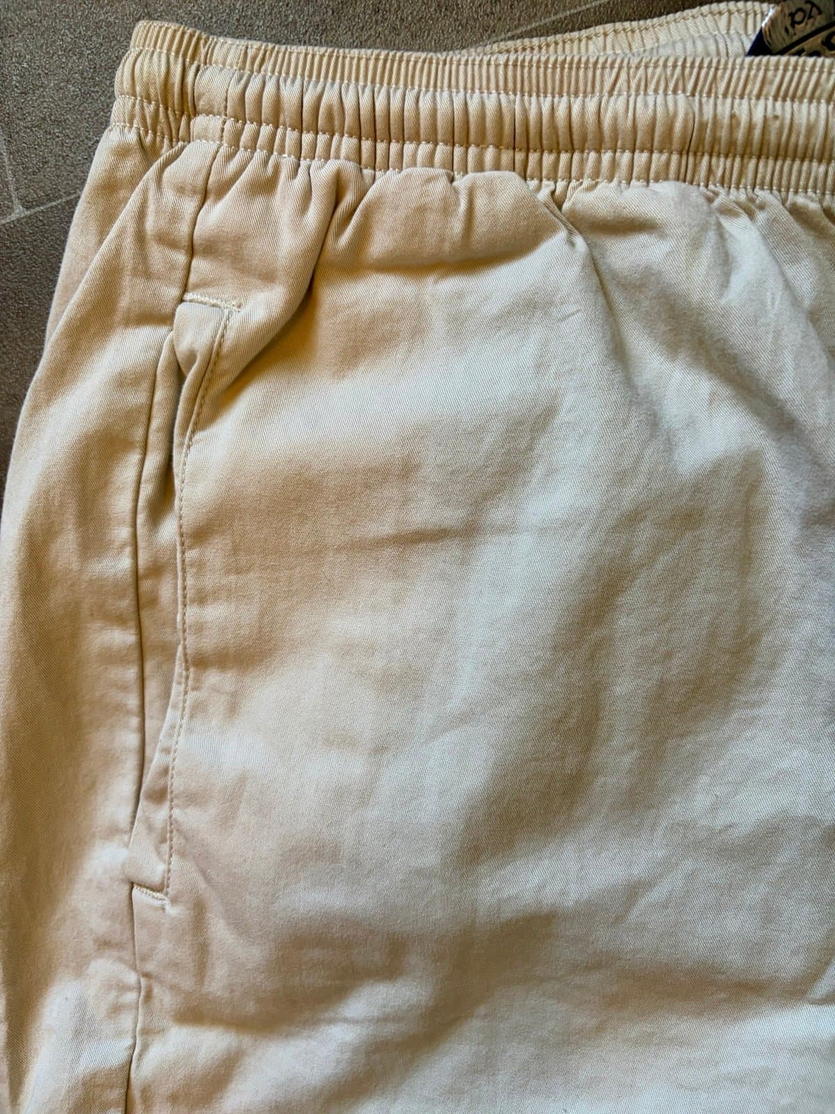 Men’s Ralph Lauren Khaki shorts. 32 - Thumbnail 2