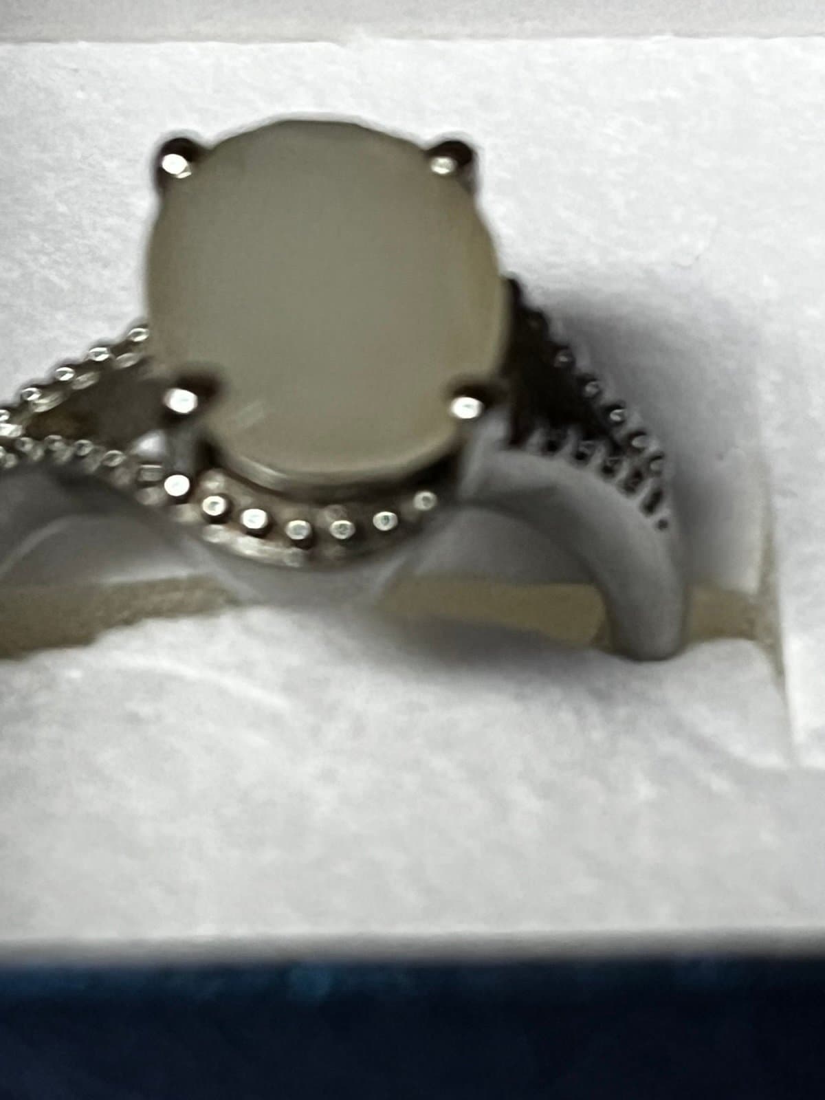 Moonstone Gemstone Ring, size 8 - Thumbnail 4