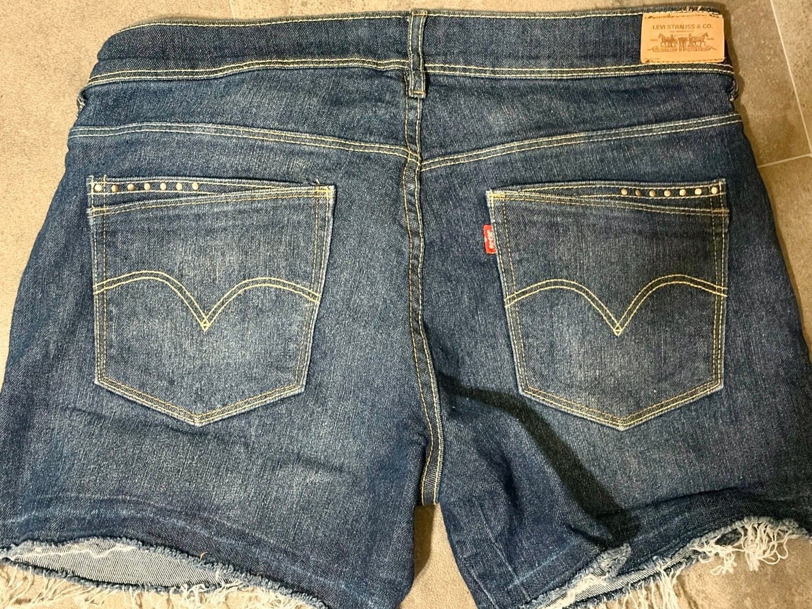 Women’s Levi Shorts, size 10 - Thumbnail 5