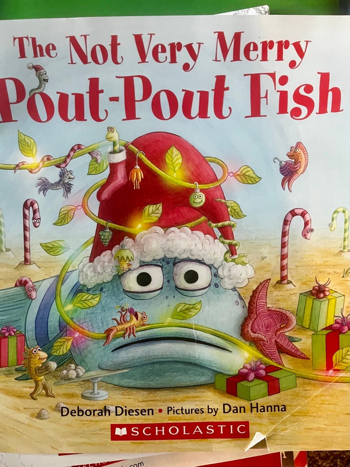 Set of 5 Silly Christmas Books for Kids - Thumbnail 5