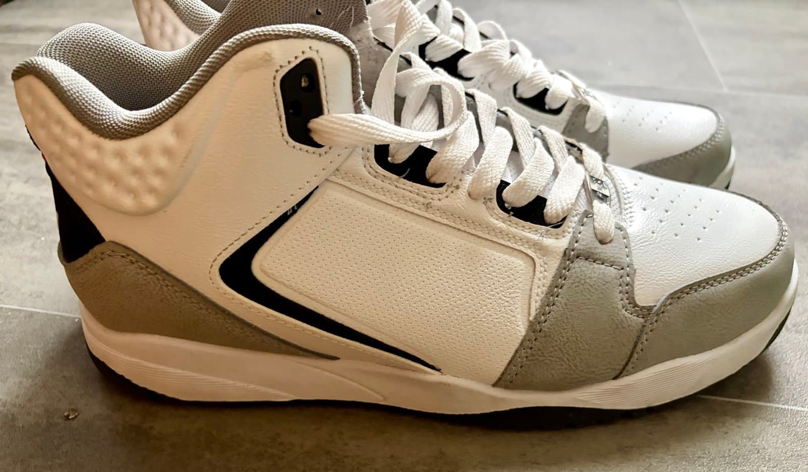 Men’s FUBU Sneakers - Thumbnail 4