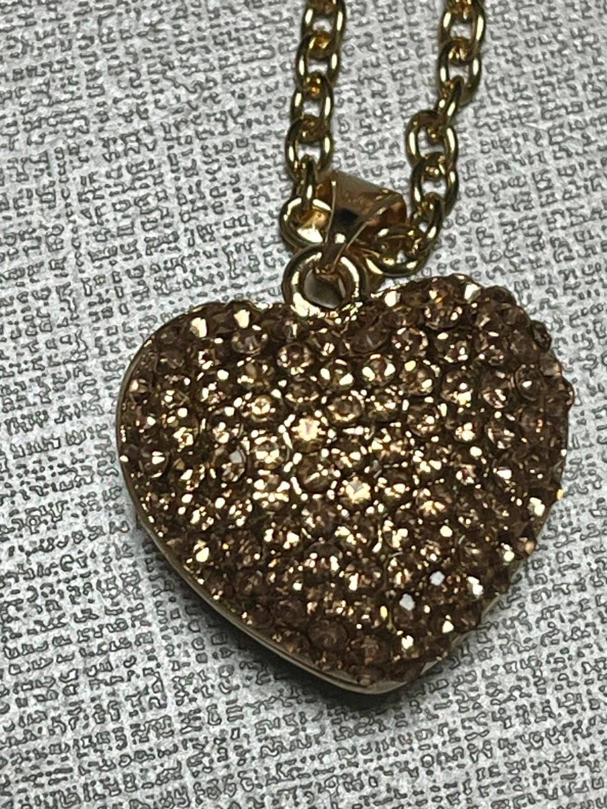 NWT, Australian Crystal Heart Necklace