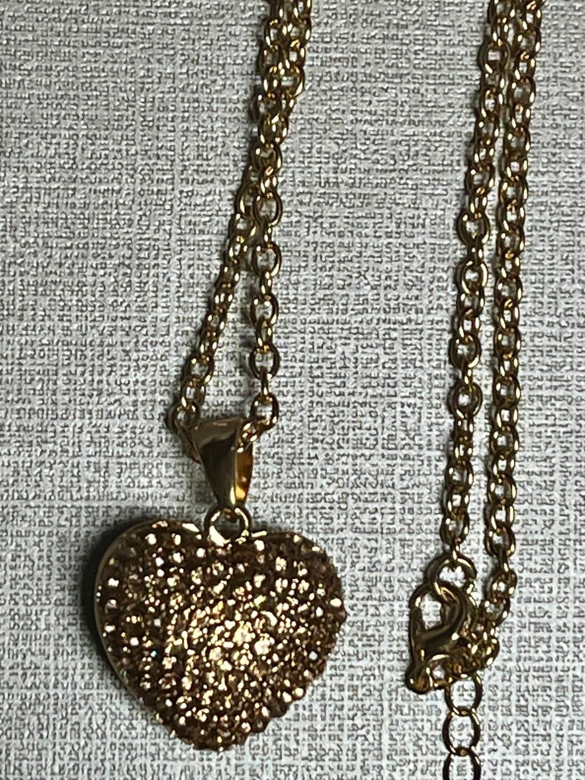 NWT, Australian Crystal Heart Necklace - Thumbnail 4