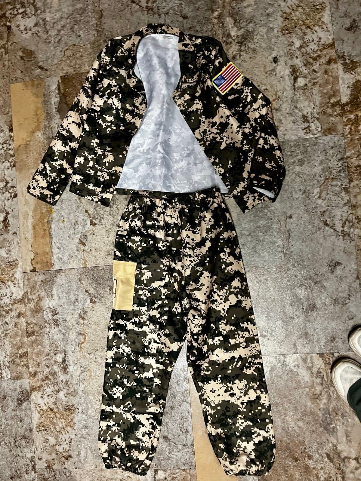 Boys Halloween Costume, size L. - Thumbnail 2