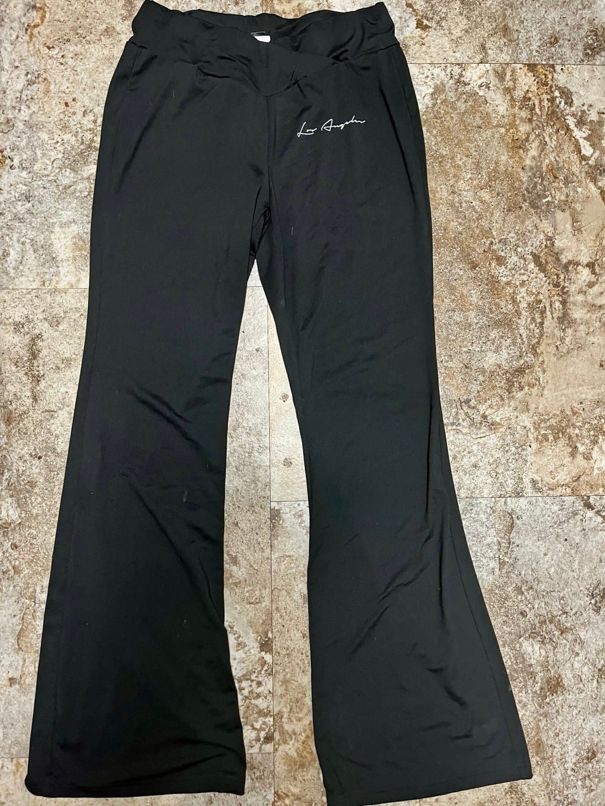 2 pair of casual pants size LG - Thumbnail 3
