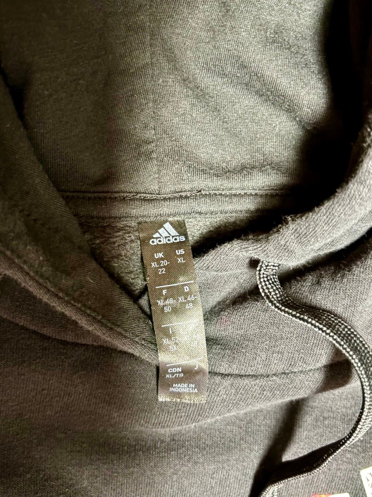 Women’s Adidas Hoodie, size XL - Thumbnail 6